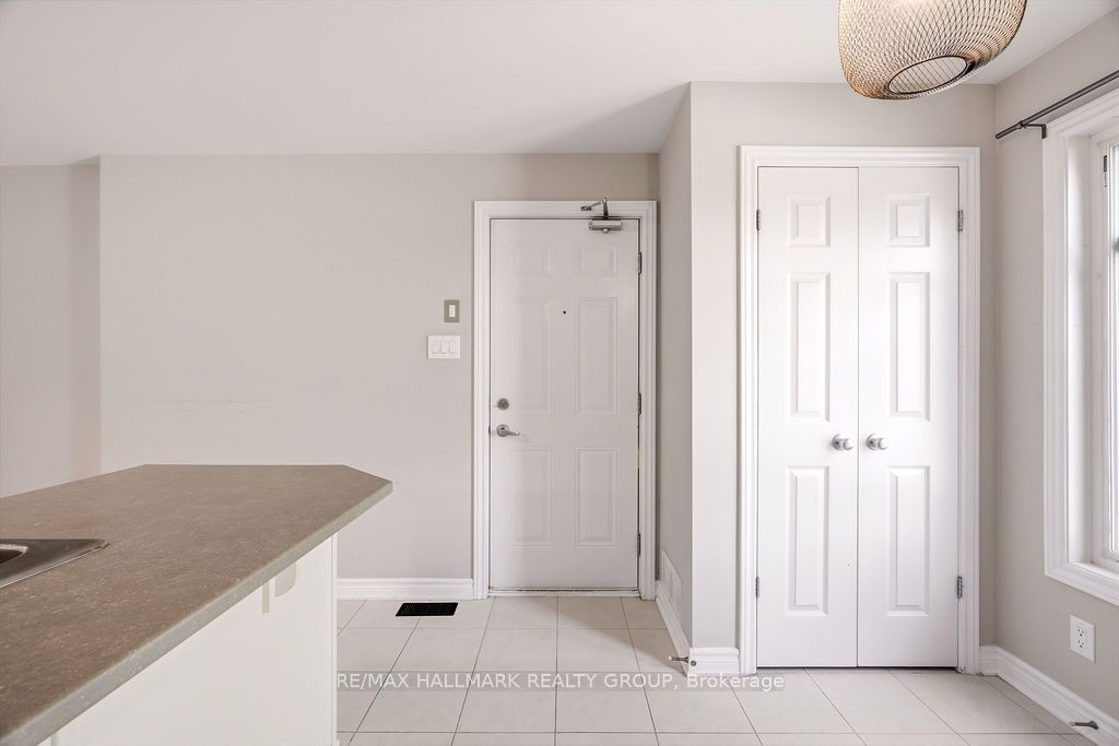 1124 Klondike Road C, Kanata, ON K2K 0H2 photo 5