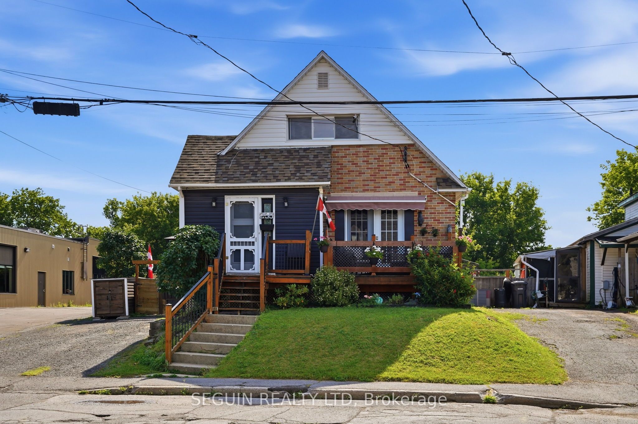 255 Hampden Street, Hawkesbury, ON K6A 1Y4
