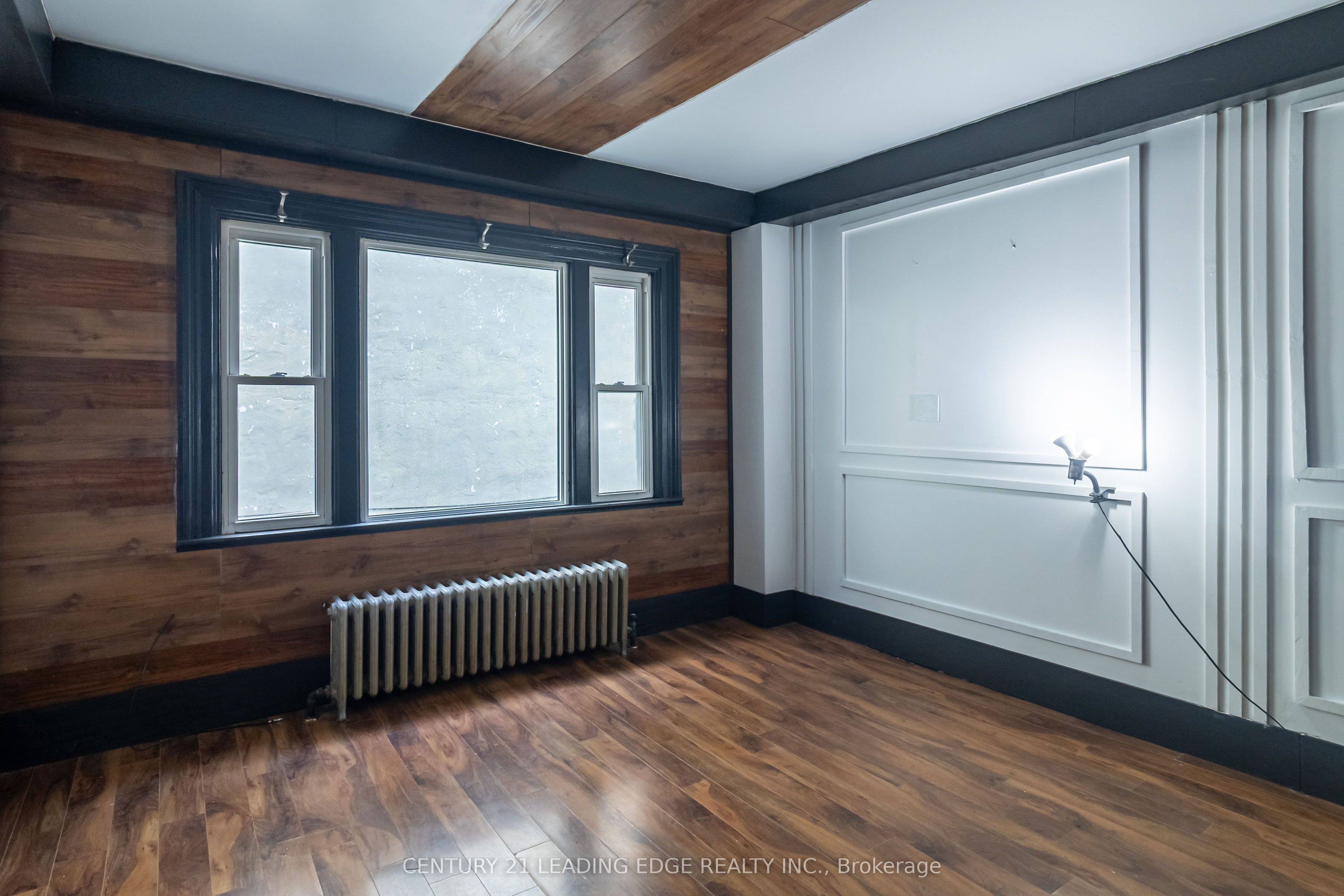 223 Main Street W, Port Colborne, ON L3K 3V7 photo 5