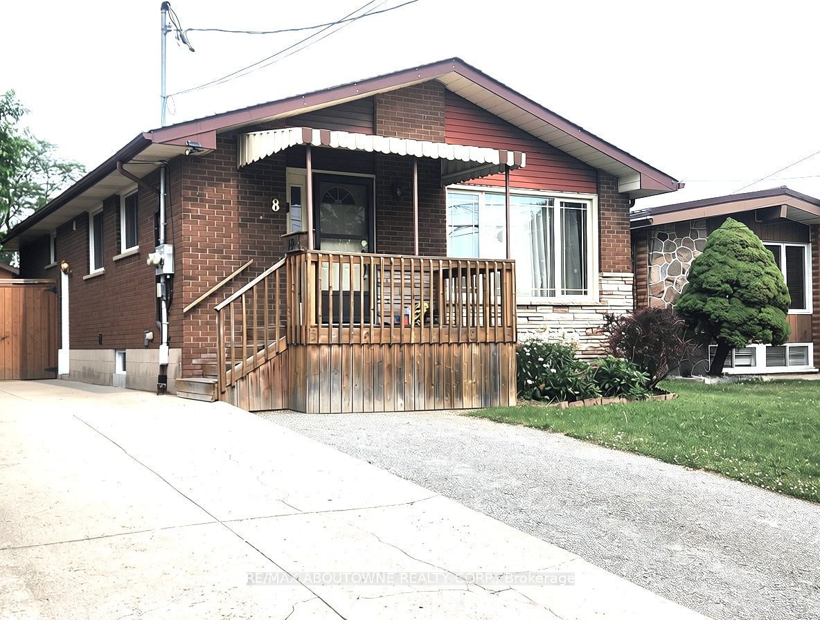 18 Greeningdon Drive Lower, Hamilton, ON L9A 3A7 photo 2