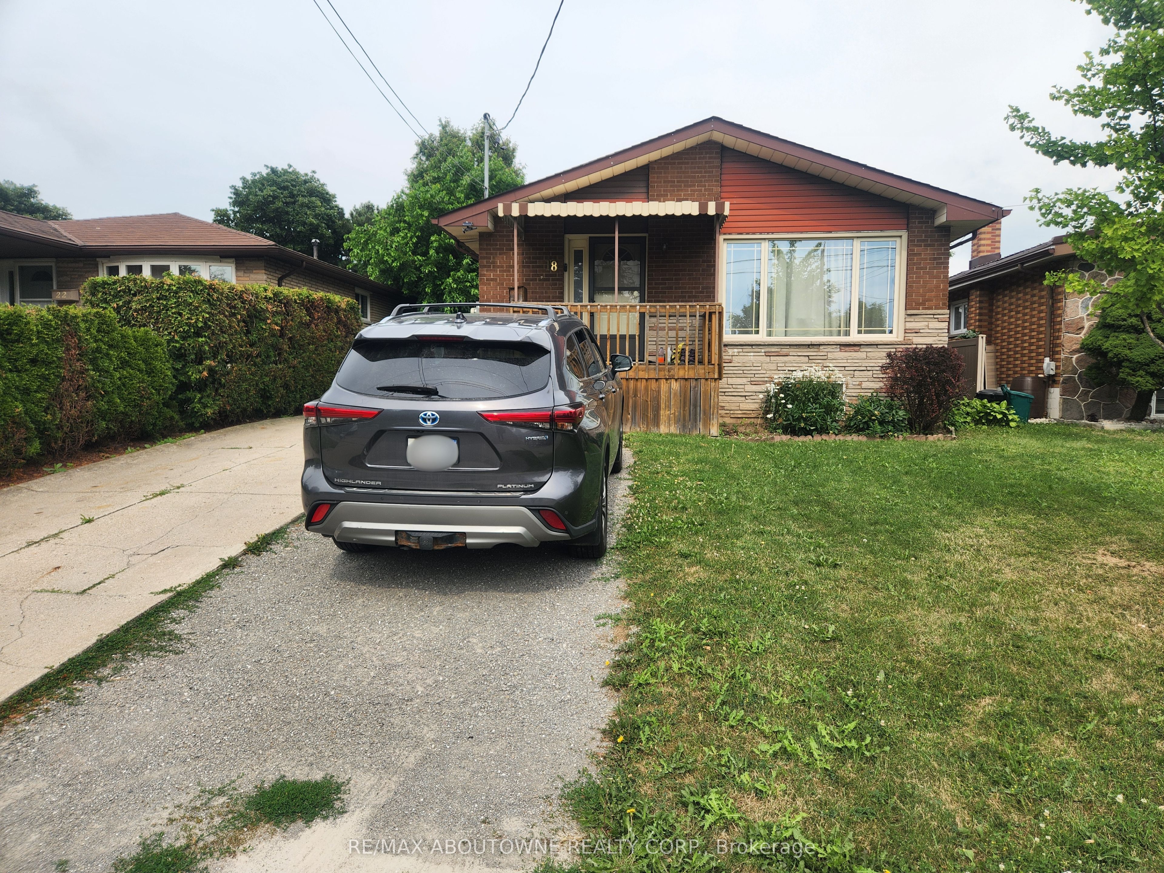 18 Greeningdon Drive Lower, Hamilton, ON L9A 3A7 photo 3
