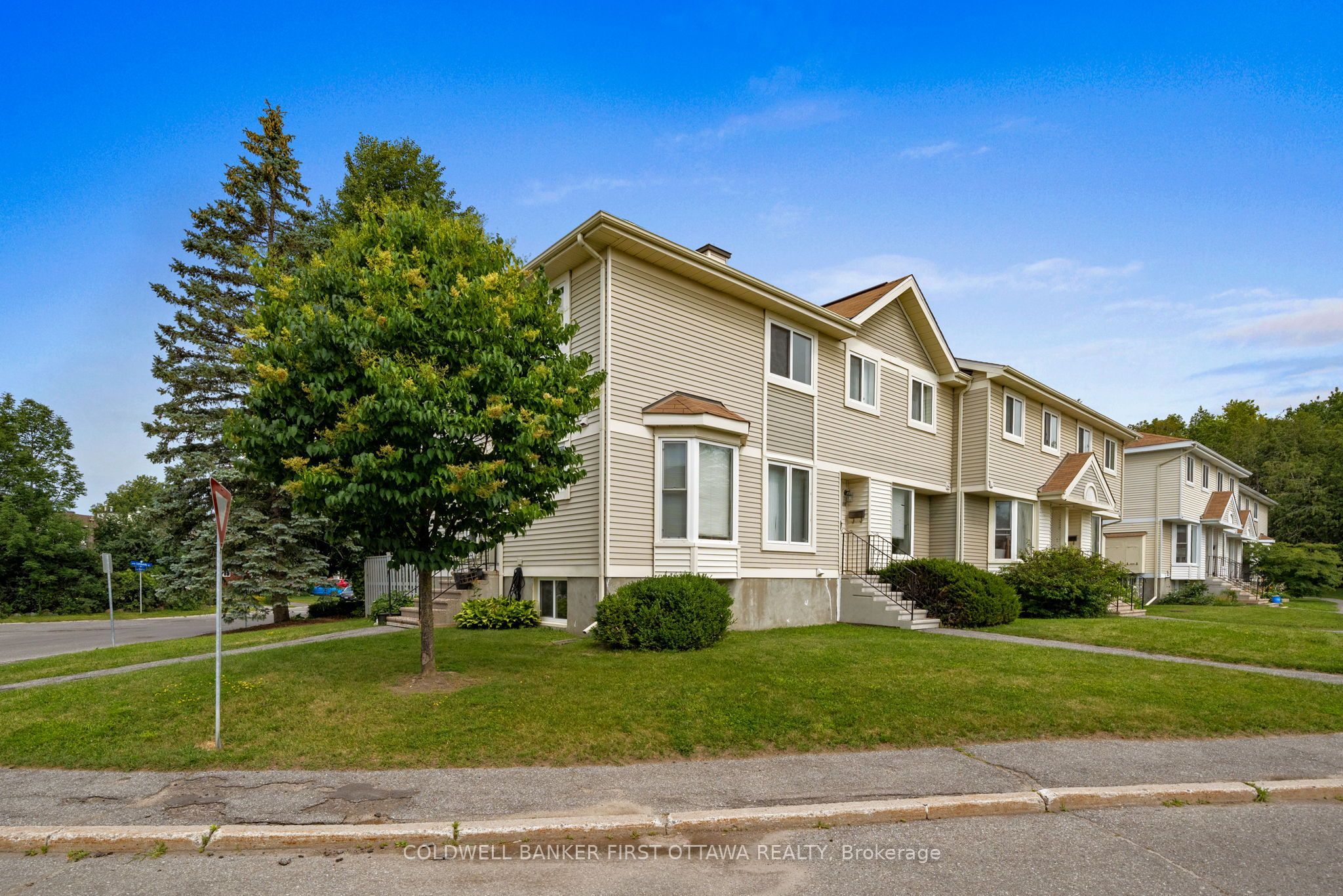 108 Mcdermot Court 6, Kanata, ON K2L 3V2 photo 4