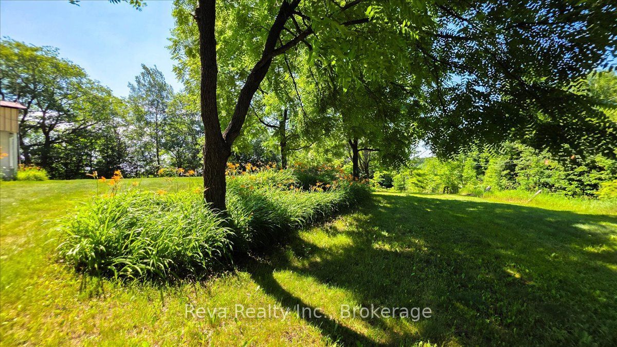 3332 Matawatchan Road, Greater Madawaska, ON K0J 2R0 photo 2