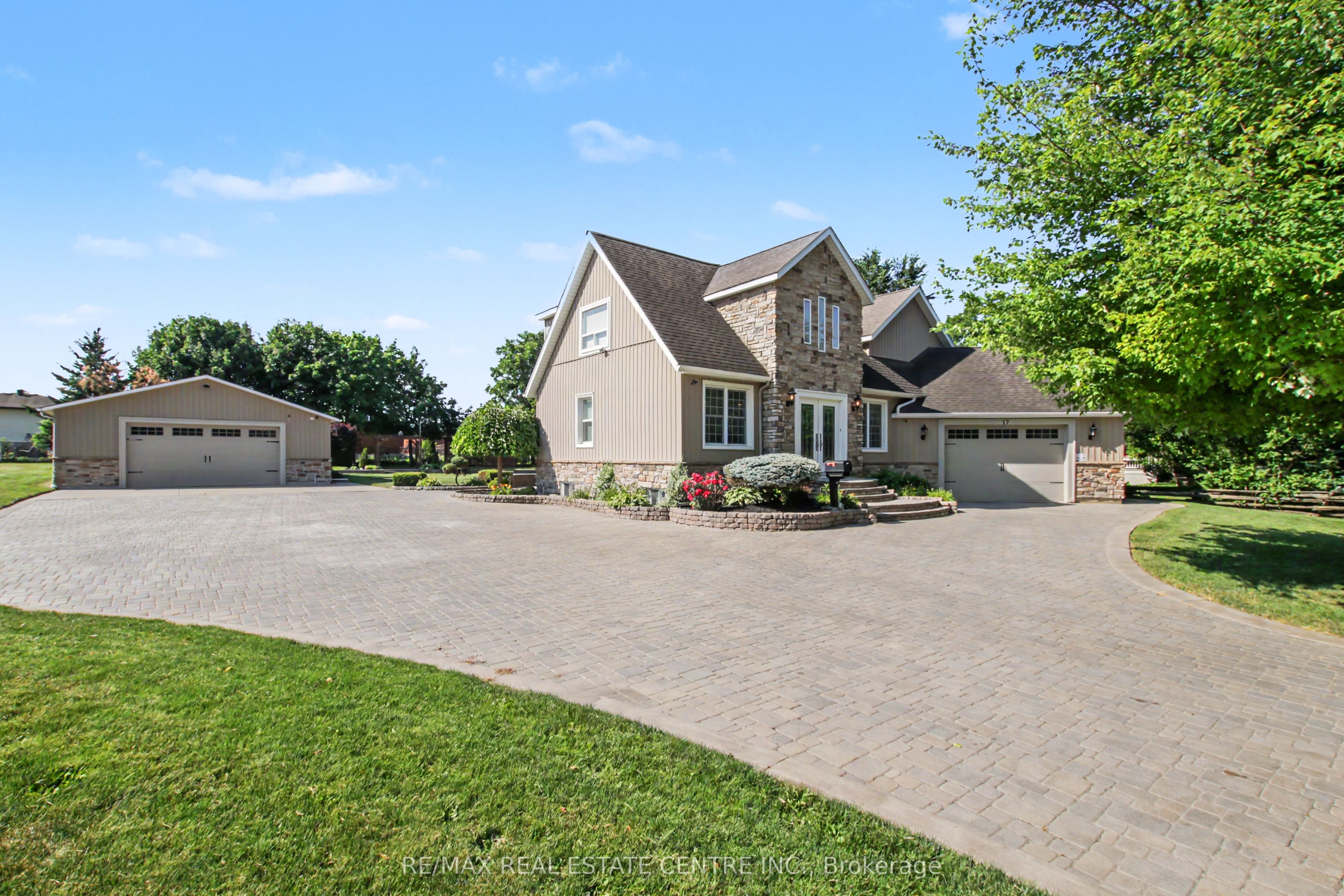17 Athlone Road, Cambridge, ON N1R 1J1