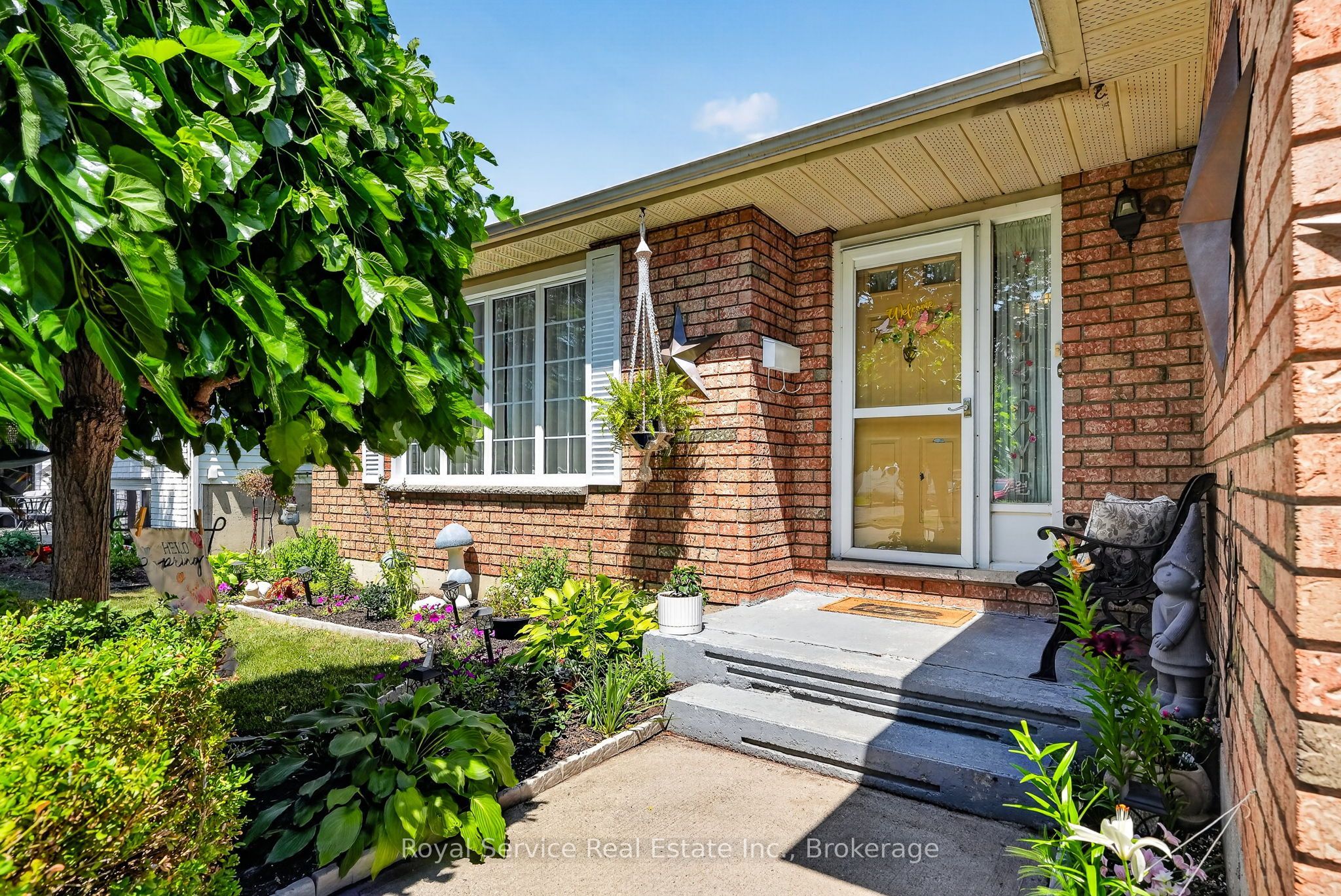 32 Hewson Drive, Port Hope, ON L1A 4C9 photo 3