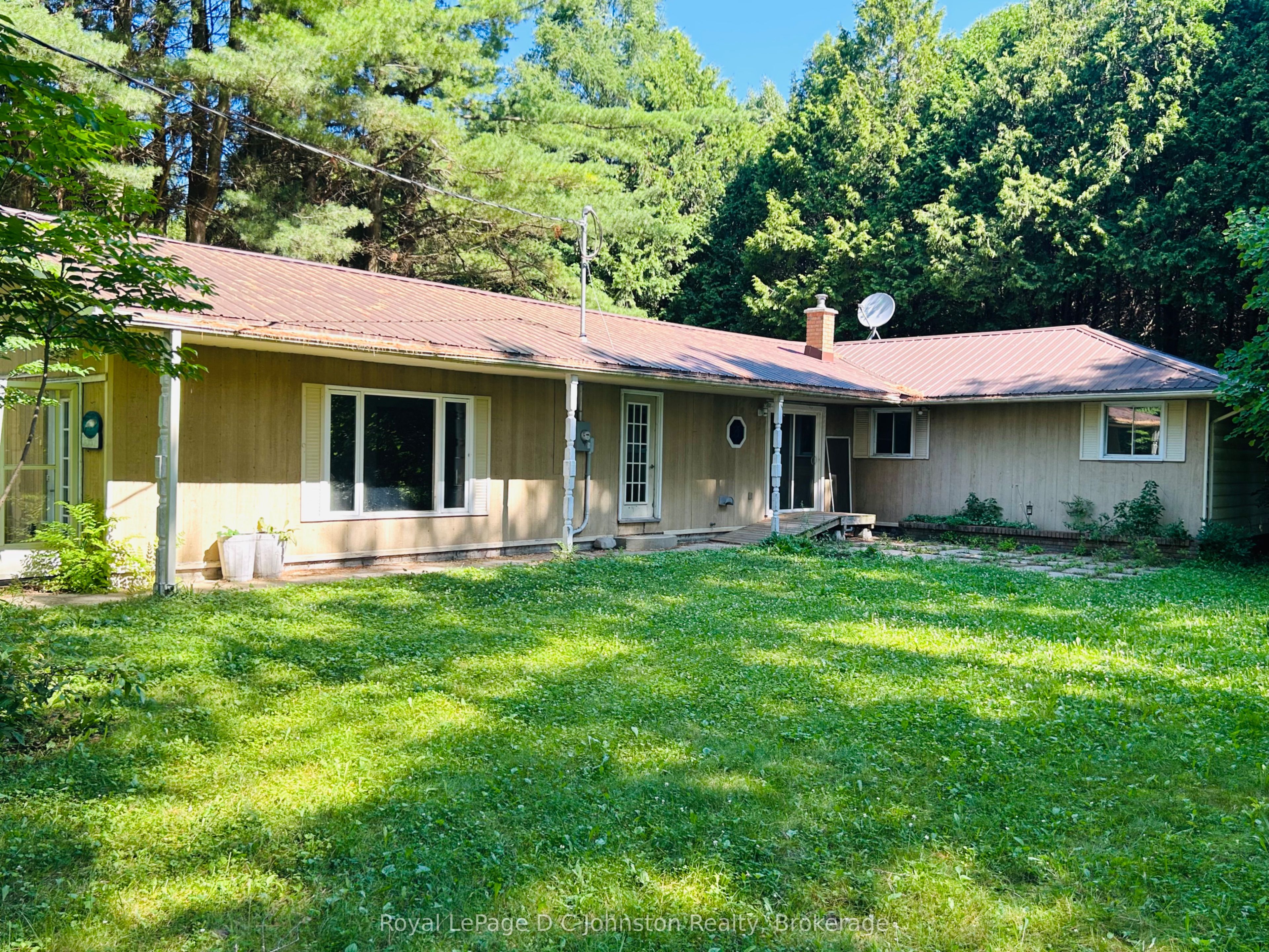 300 Carlisle Street, Saugeen Shores, ON N0H 2L0