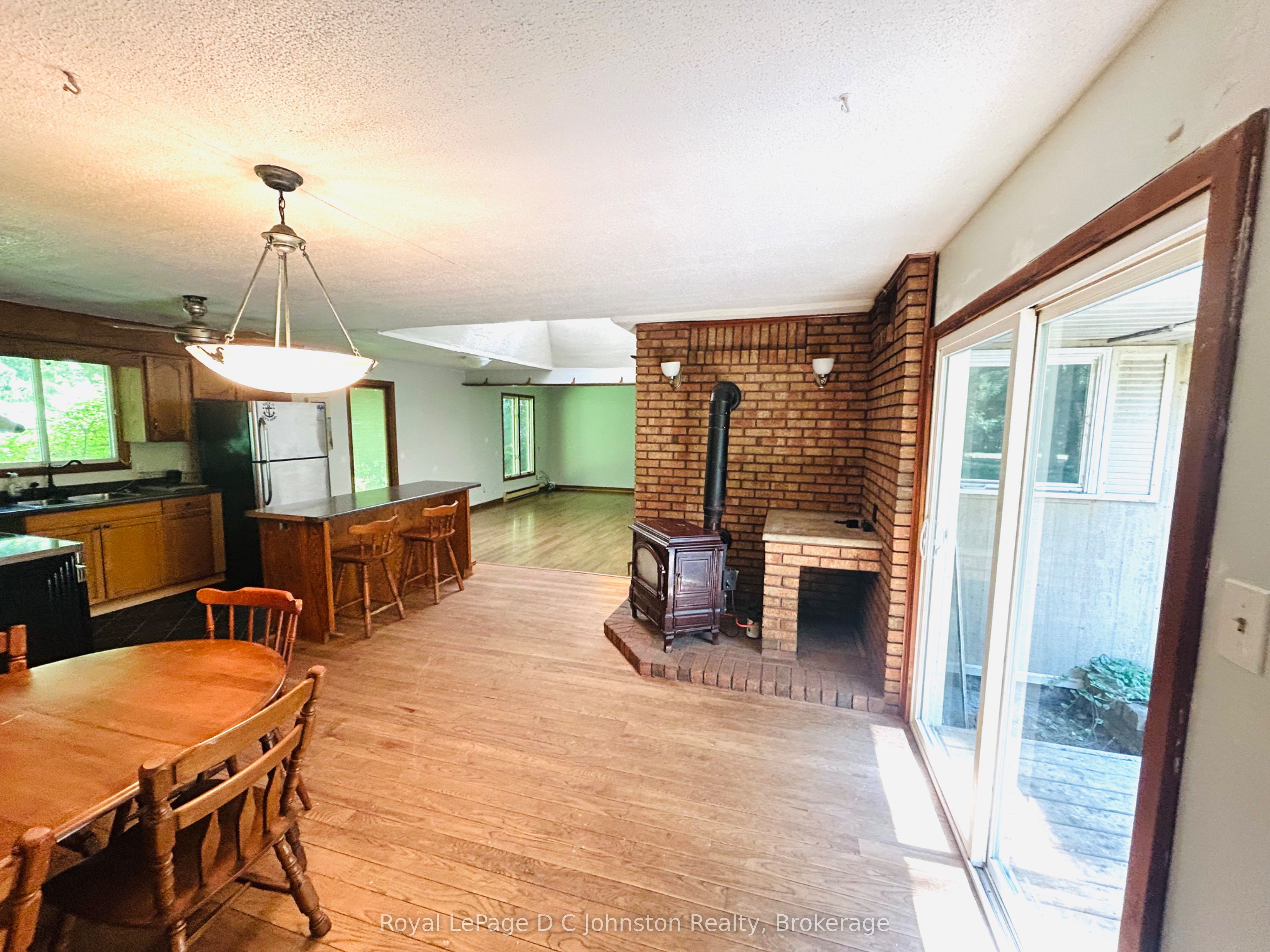 300 Carlisle Street, Saugeen Shores, ON N0H 2L0 photo 4