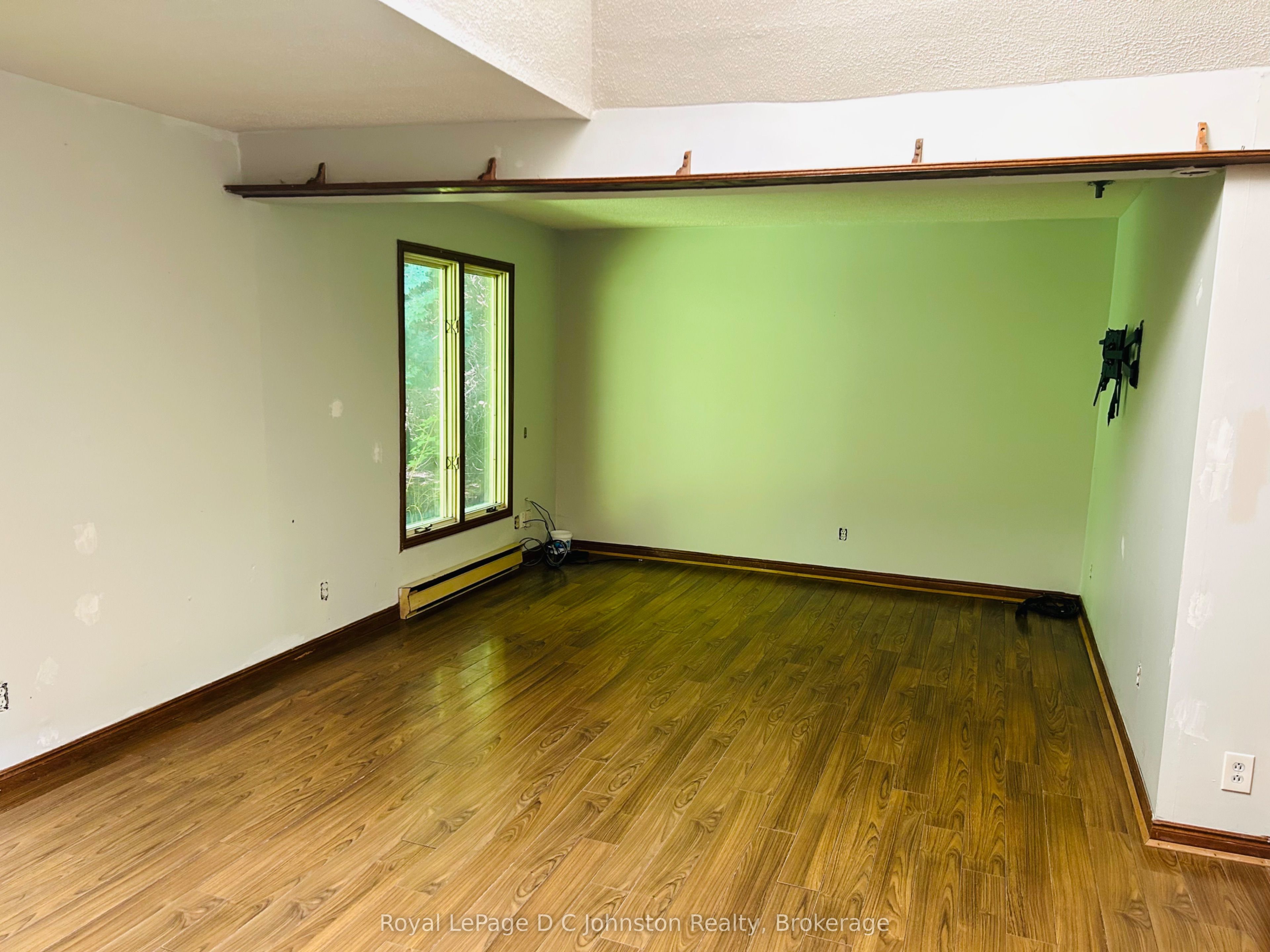 300 Carlisle Street, Saugeen Shores, ON N0H 2L0 photo 5