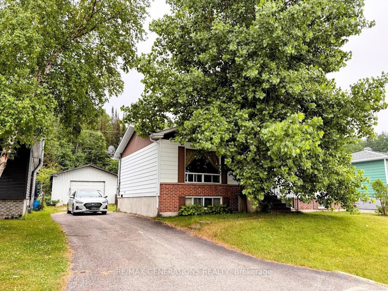 37 Matachewan Road, Manitouwadge, ON P0T 2C0