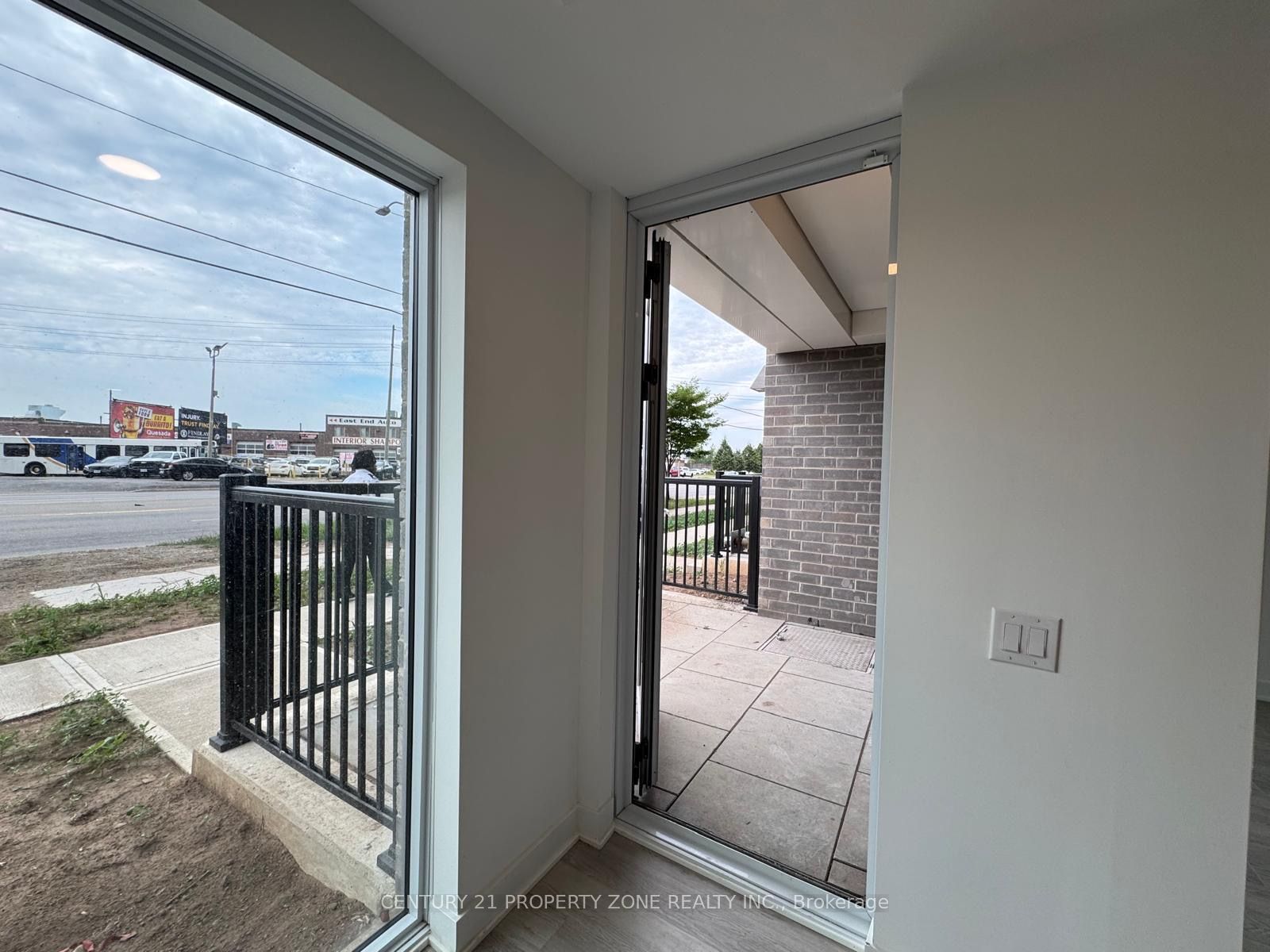 2782 Barton Street 102, Hamilton, ON L8E 0L3 photo 4