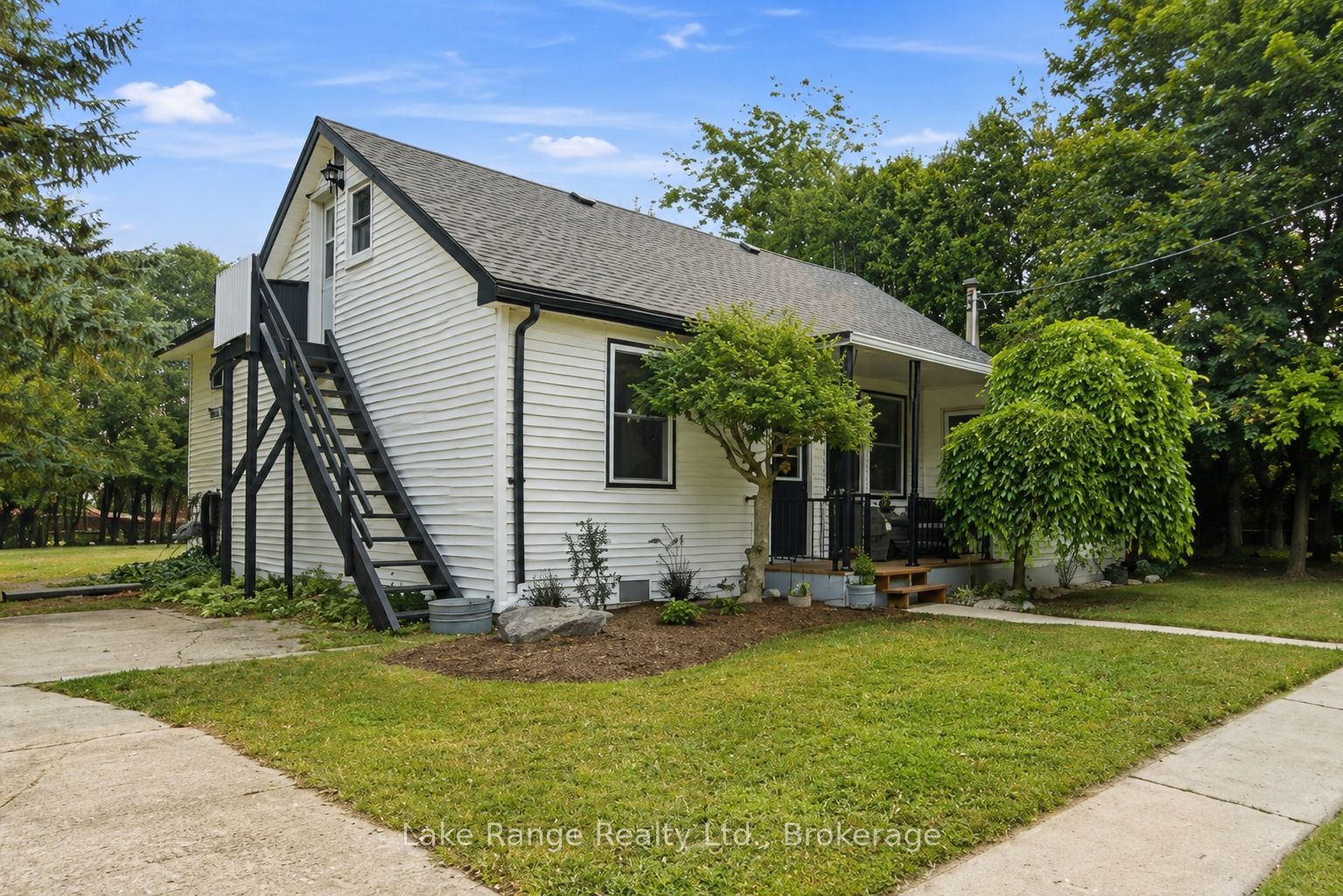 73 Queen Street, Huron-Kinloss, ON N0G 2R0