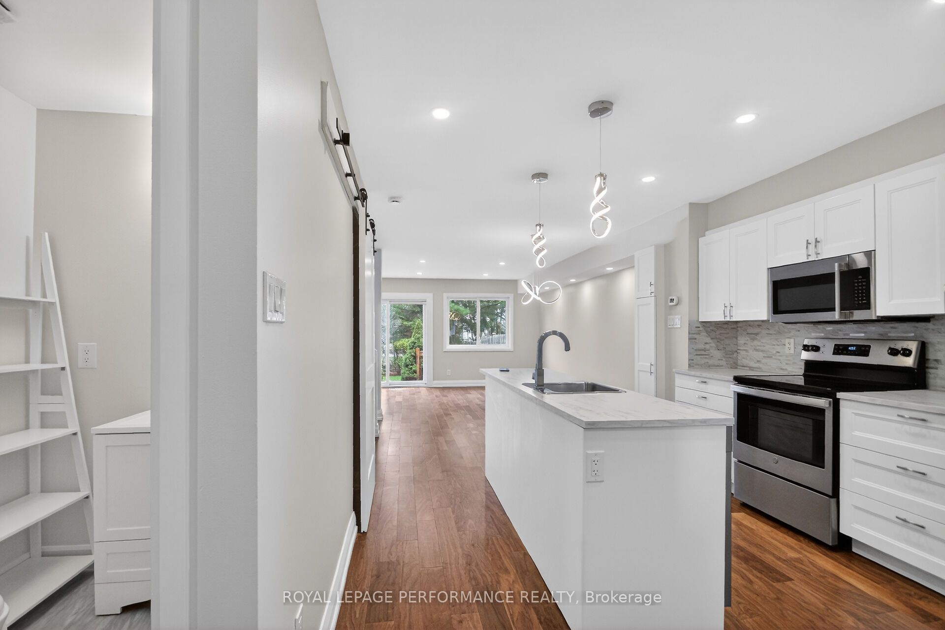 34 Dignard Street, Russell, ON K0A 1W1 photo 3