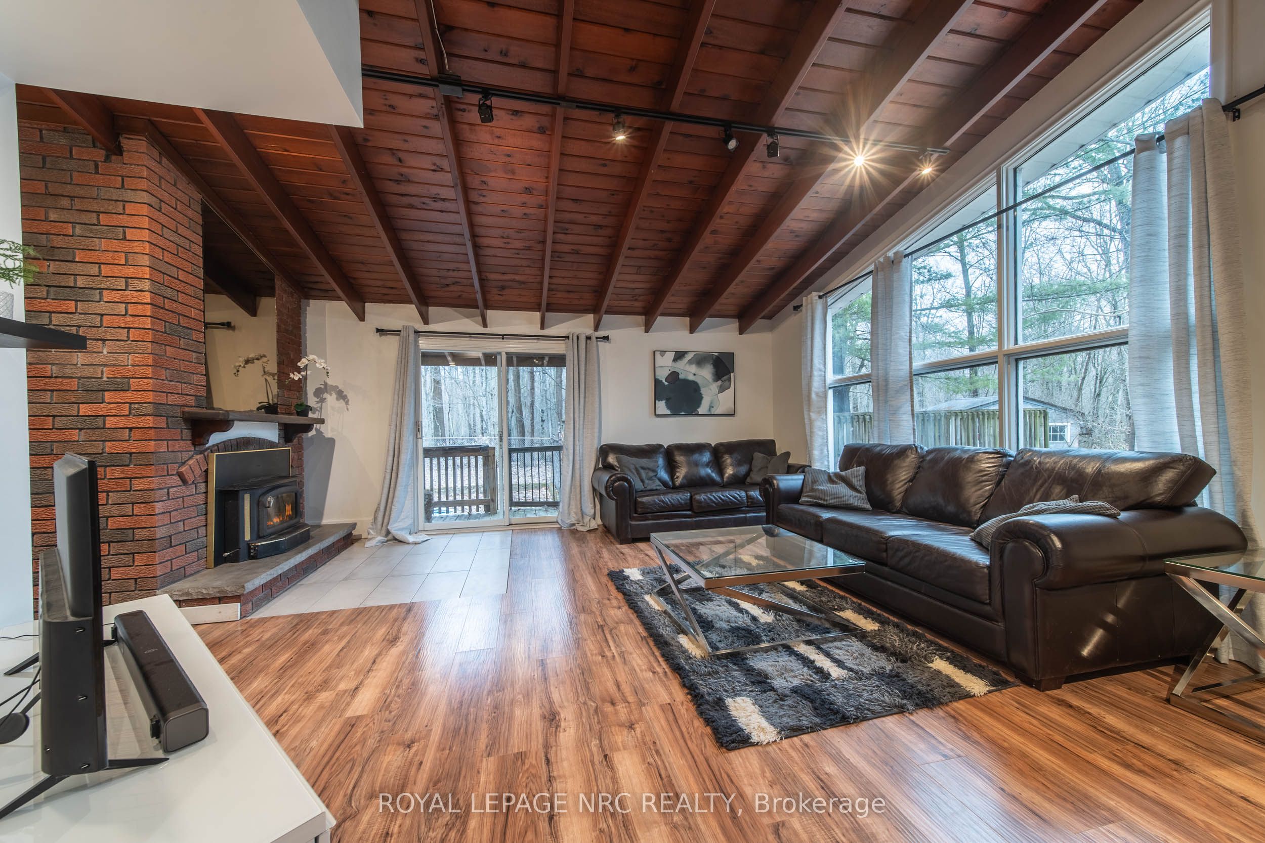 163 MAPLE LEAF Avenue N, Fort Erie, ON L0S 1N0 photo 2