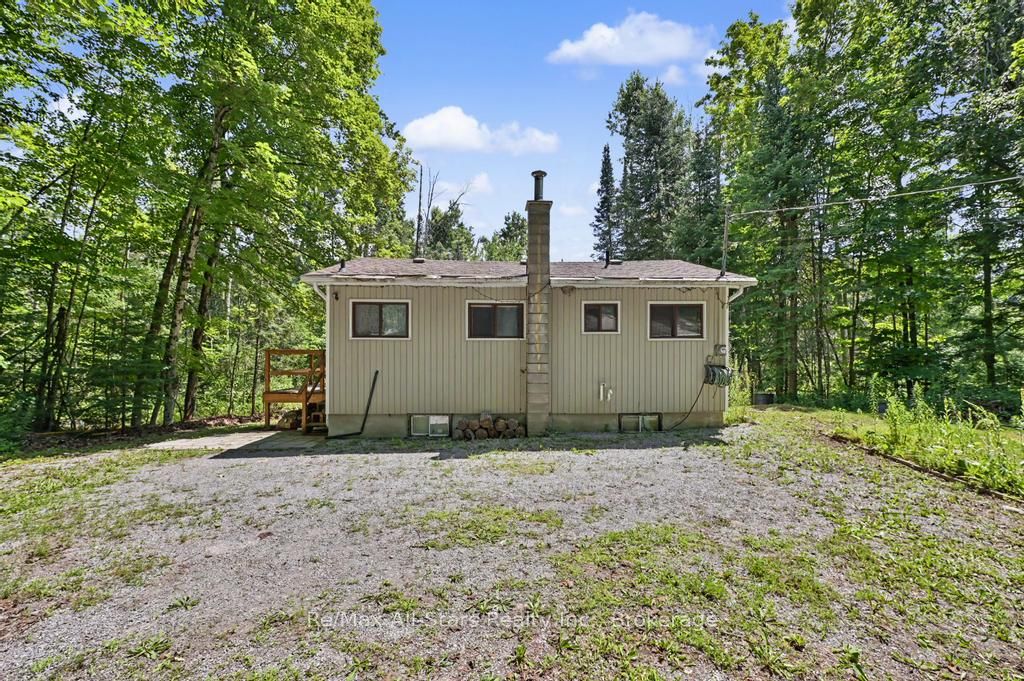 6 Kennedy Court, Trent Lakes, ON K0M 1A0 photo 3