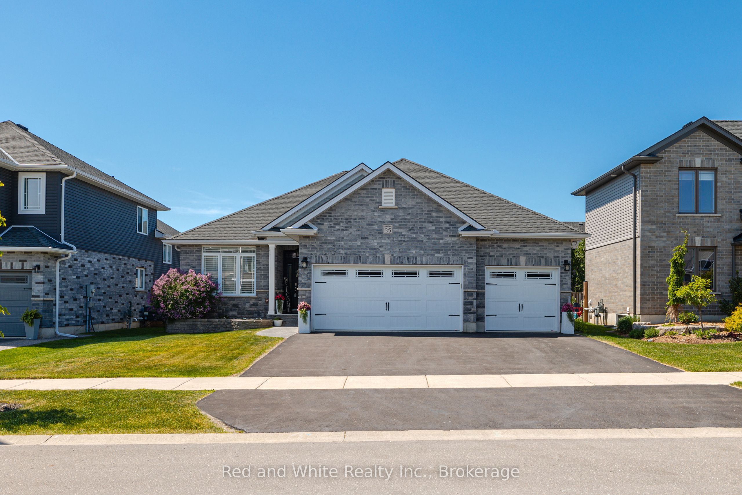 35 Lock Street E, East Zorra-Tavistock, ON N0J 1M0