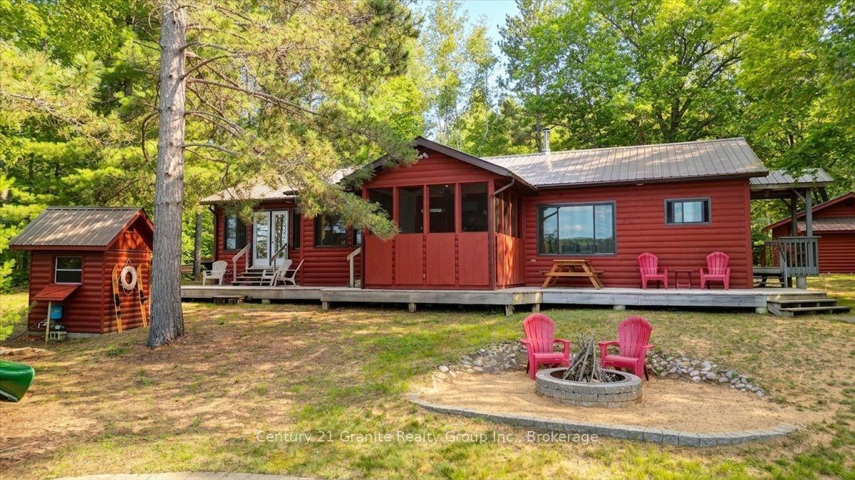 819 Tamarack Road, Madawaska Valley, ON K0J 1B0 photo 2