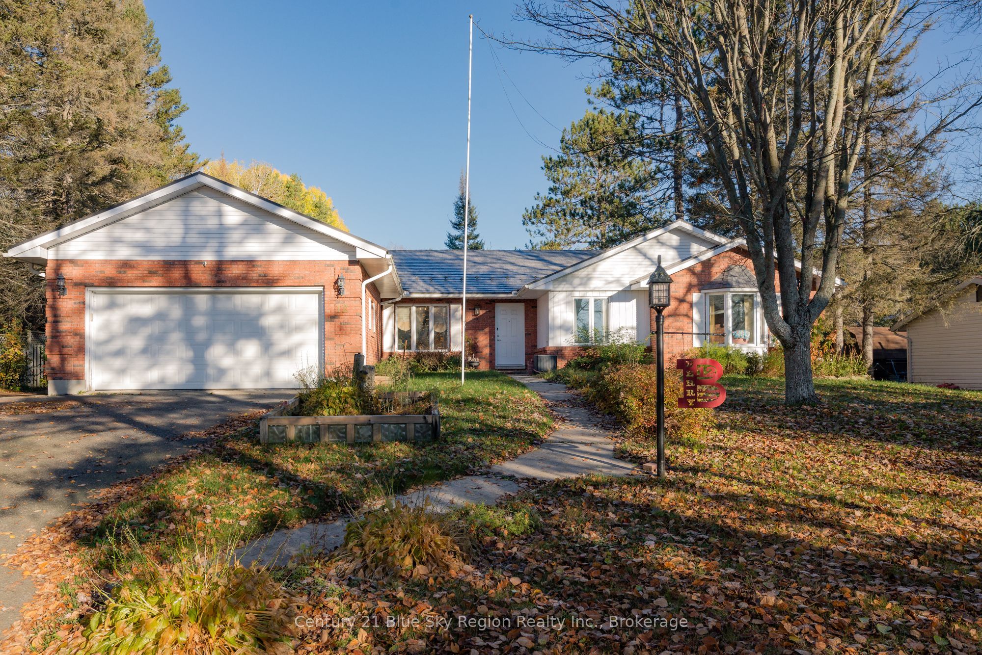 12 Robert Street, Sundridge, ON P0A 1Z0
