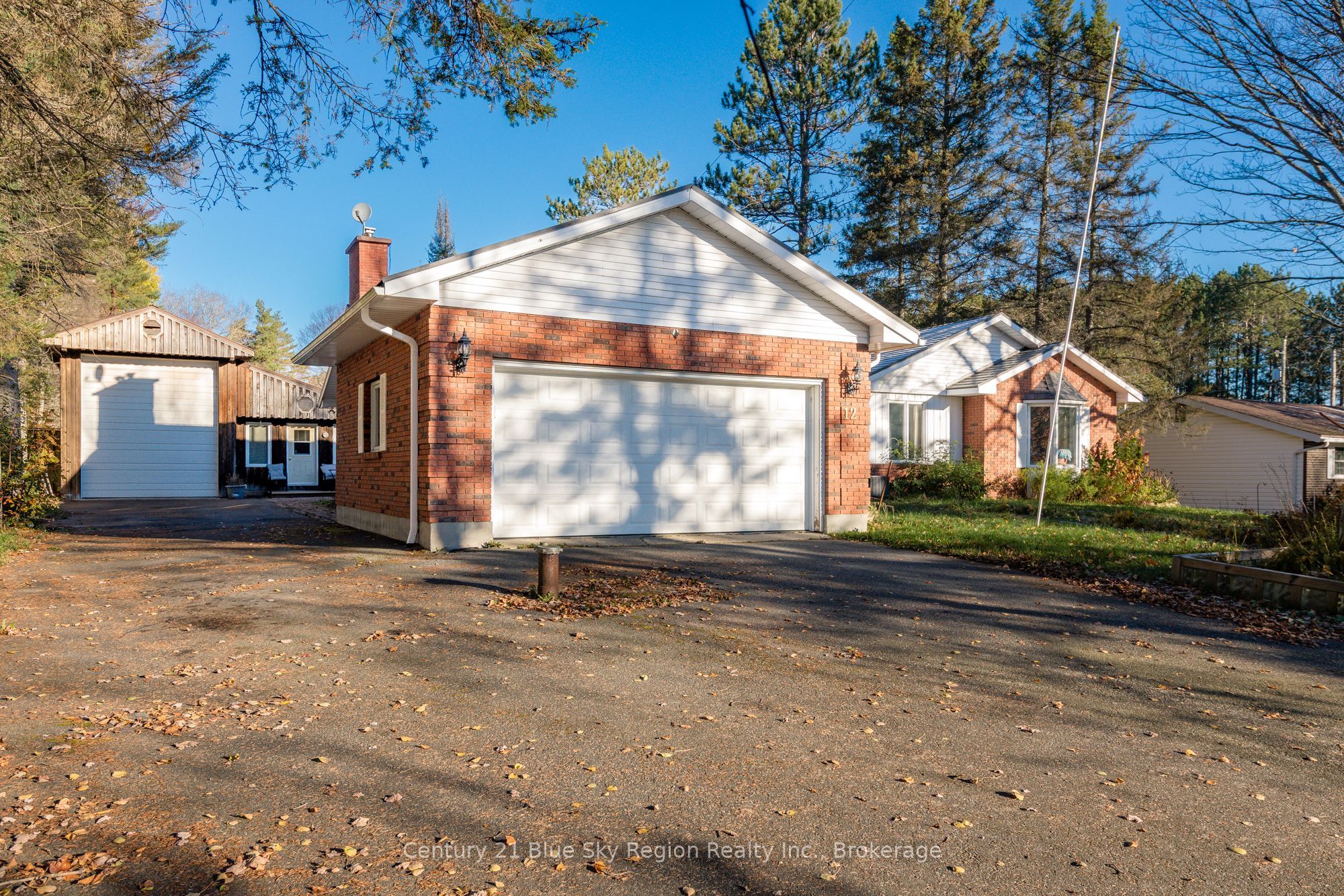 12 Robert Street, Sundridge, ON P0A 1Z0 photo 2