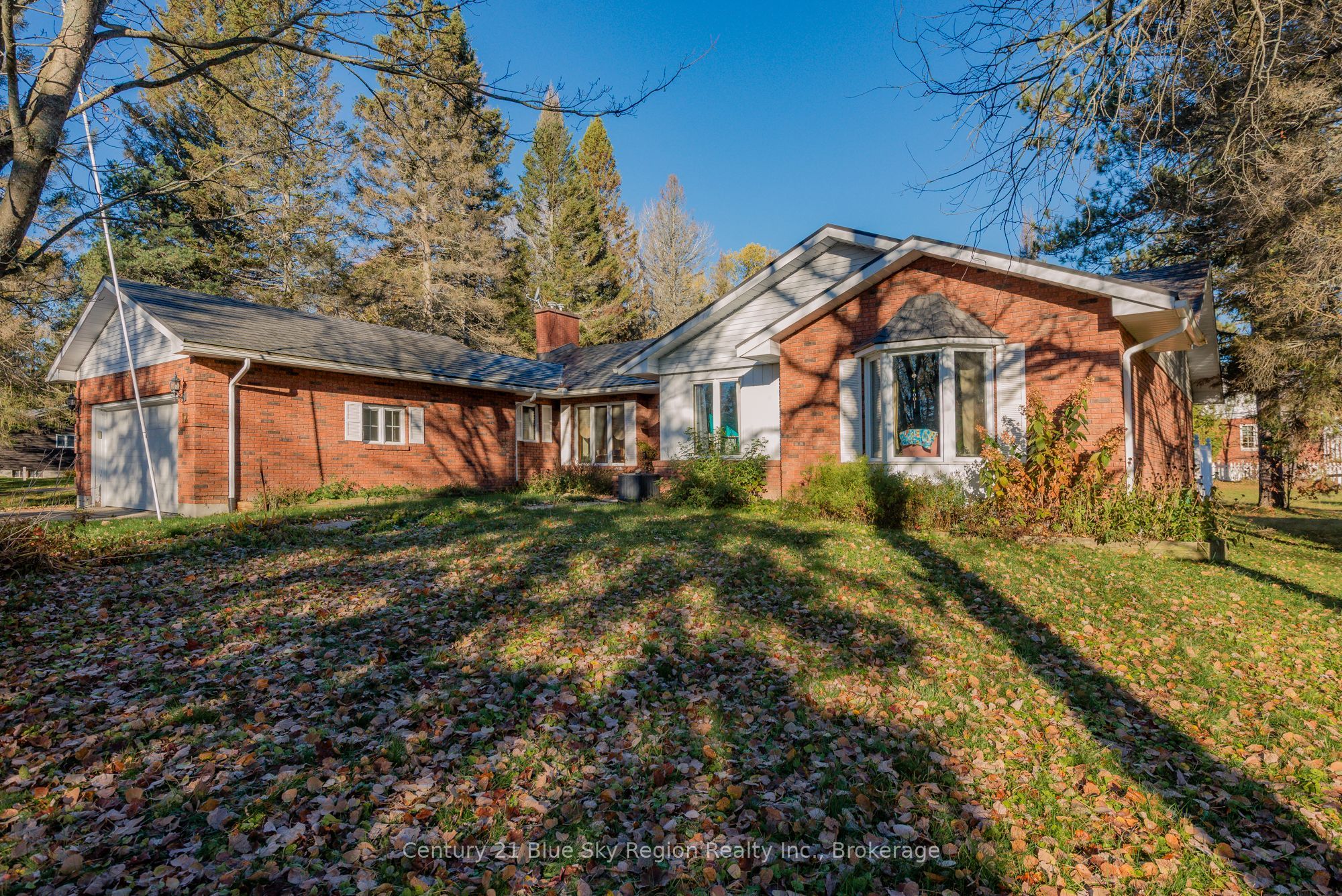 12 Robert Street, Sundridge, ON P0A 1Z0 photo 3