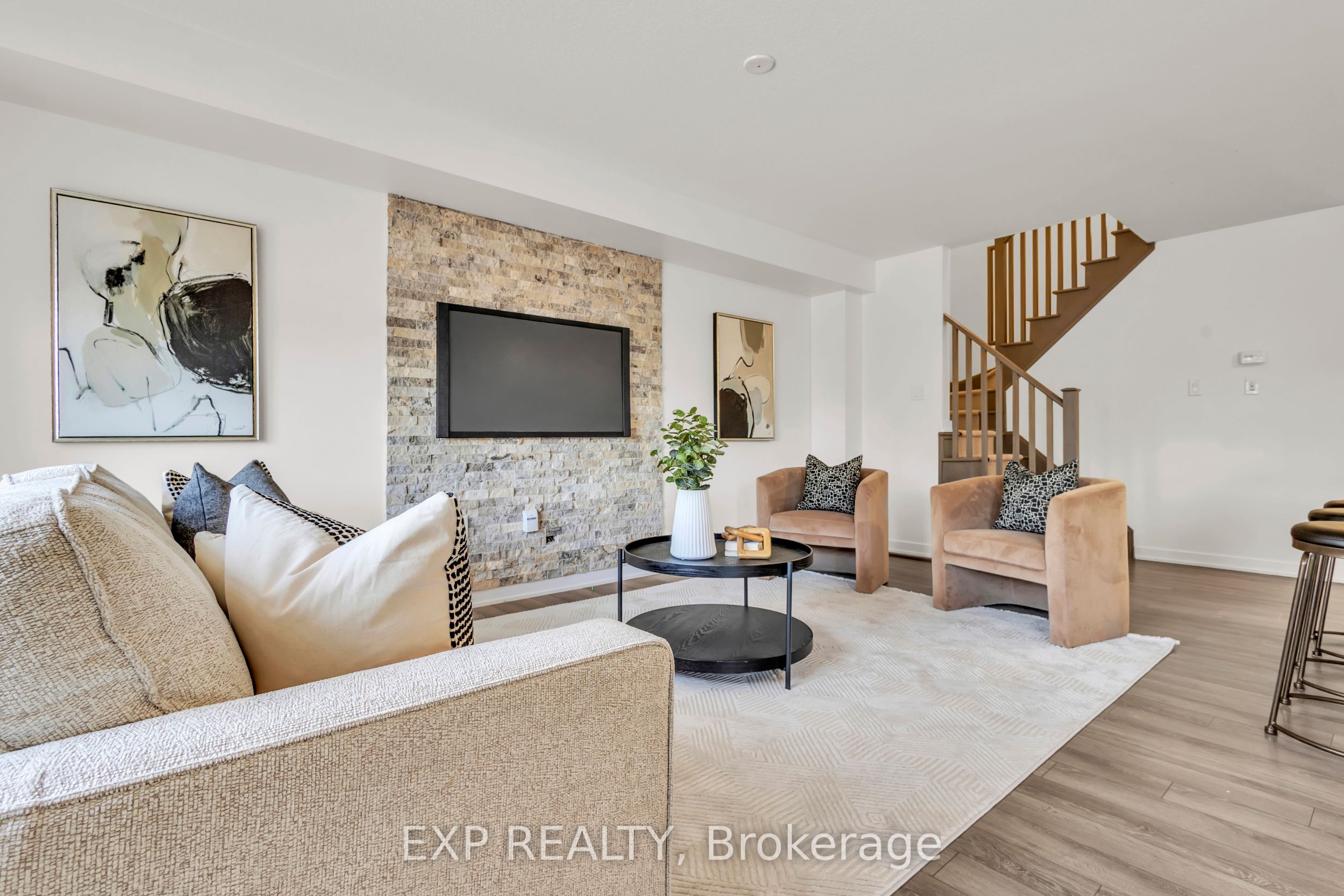 6 Sherway Street, Hamilton, ON L8J 0J4