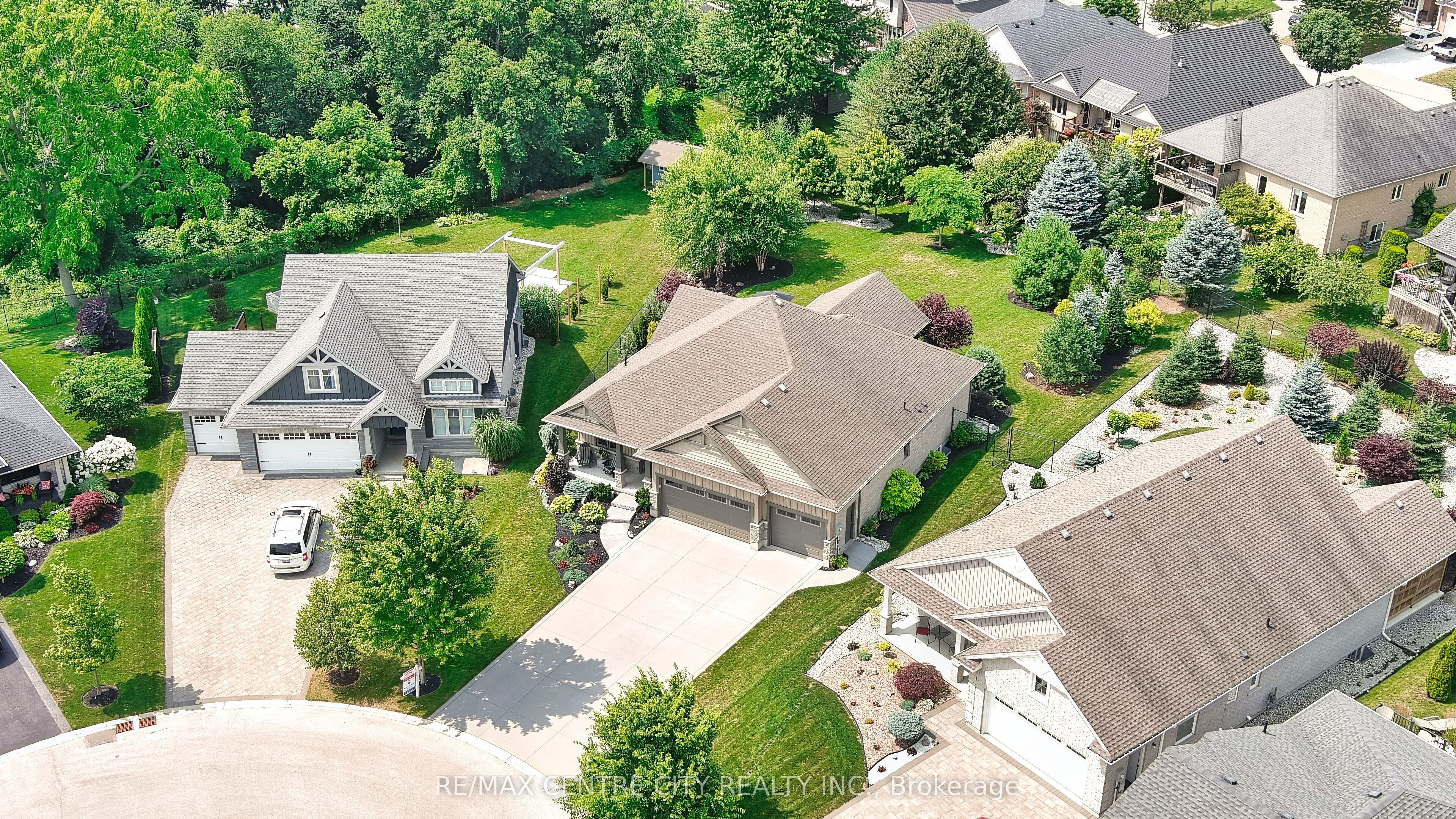 23 LINCOLN'S COVE, Central Elgin, ON N5L 0A8 photo 2