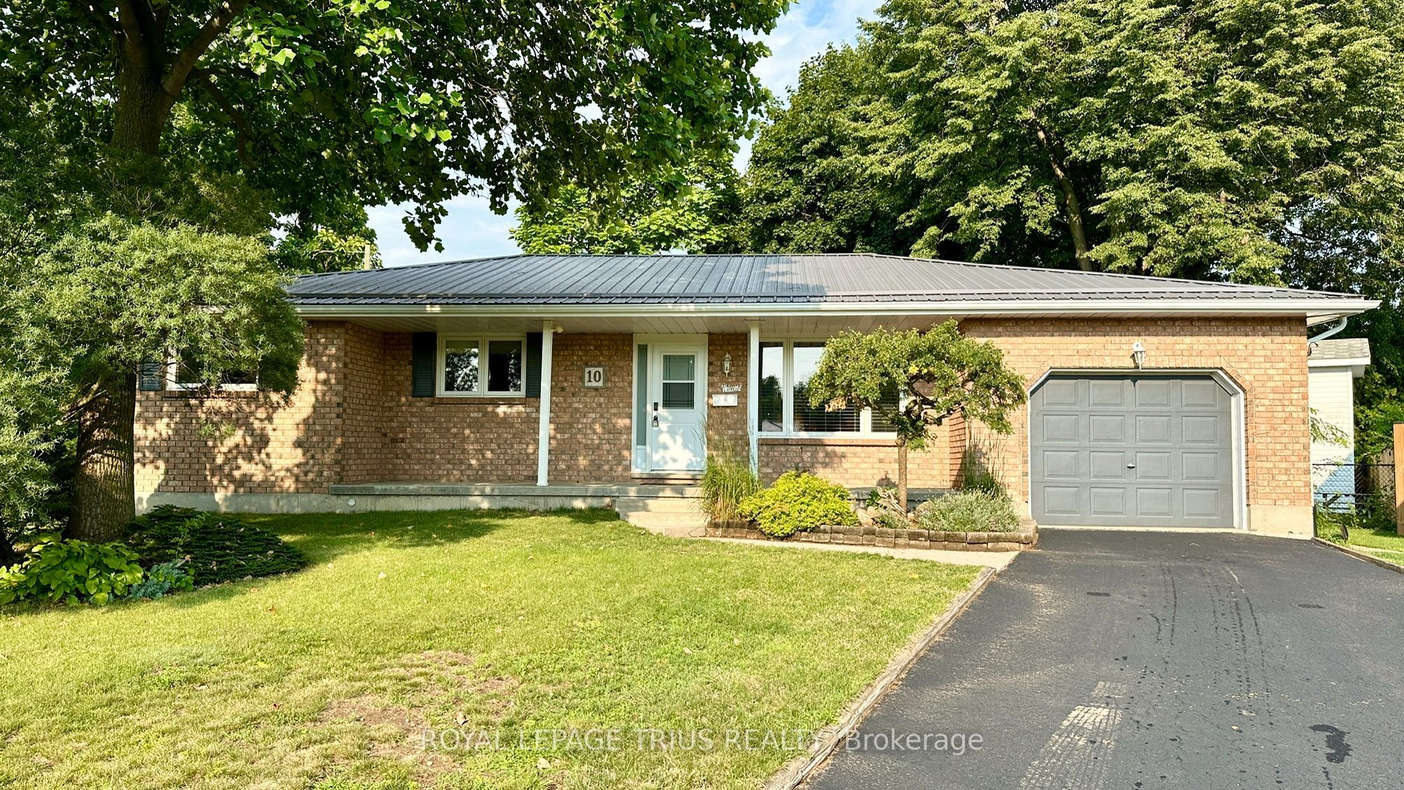 10 Baltic Circle, Norfolk, ON N0E 1Y0