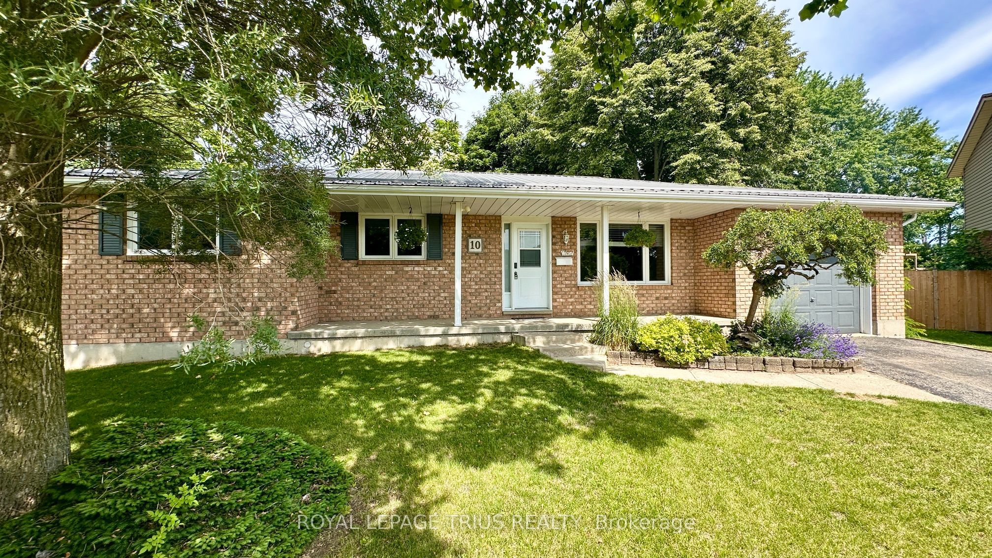 10 Baltic Circle, Norfolk, ON N0E 1Y0 photo 2