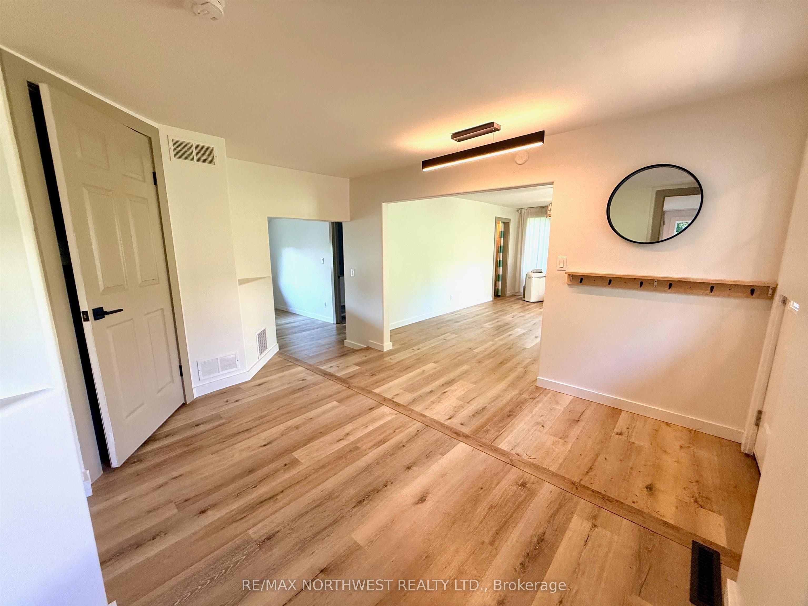 715 St Clair, Kenora, ON P0X 1C0 photo 3