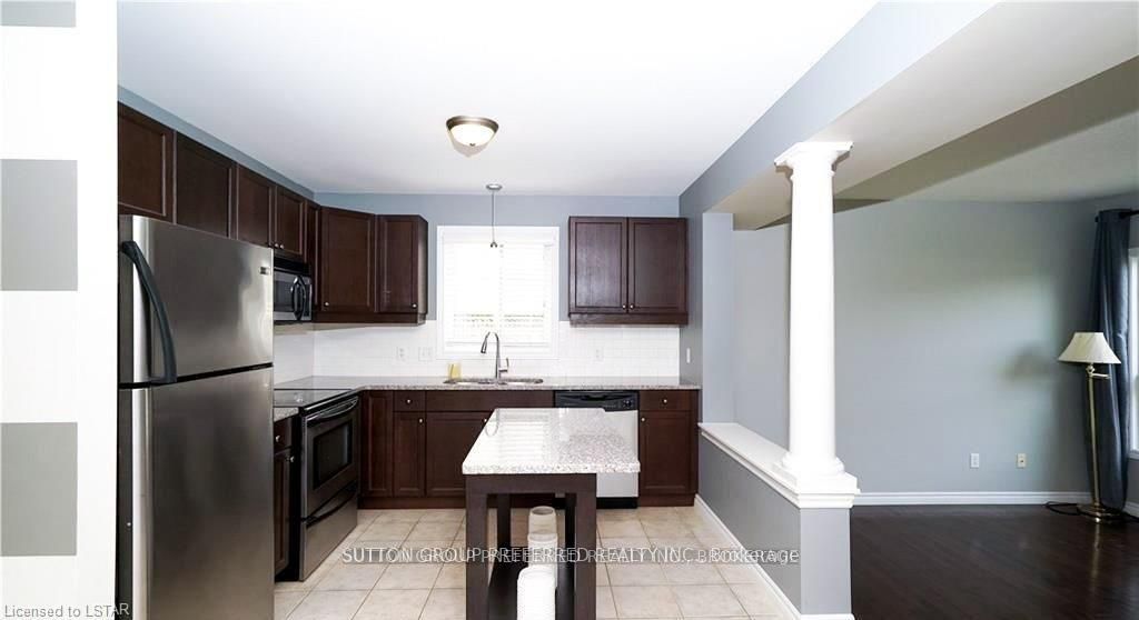 1708 Mickleborough Drive, London North, ON N6G 5R7 photo 4