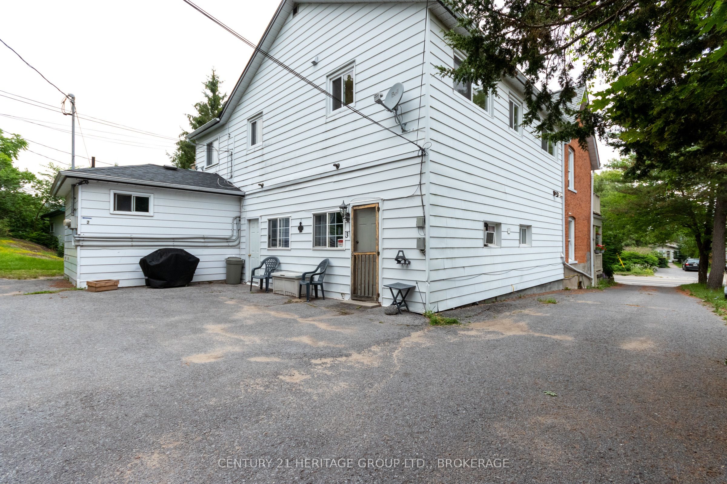 625 King Street W, Gananoque, ON K7G 2H3 photo 5