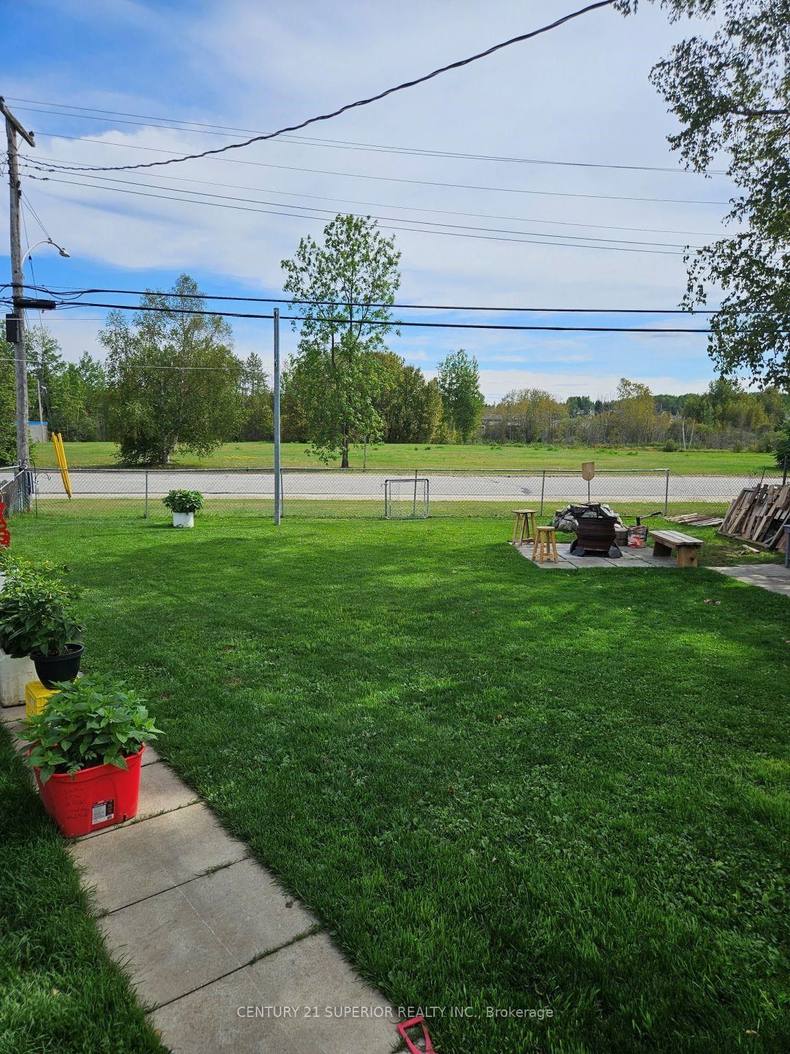 15 Heron Drive, Manitouwadge, ON P0T 2C0 photo 3