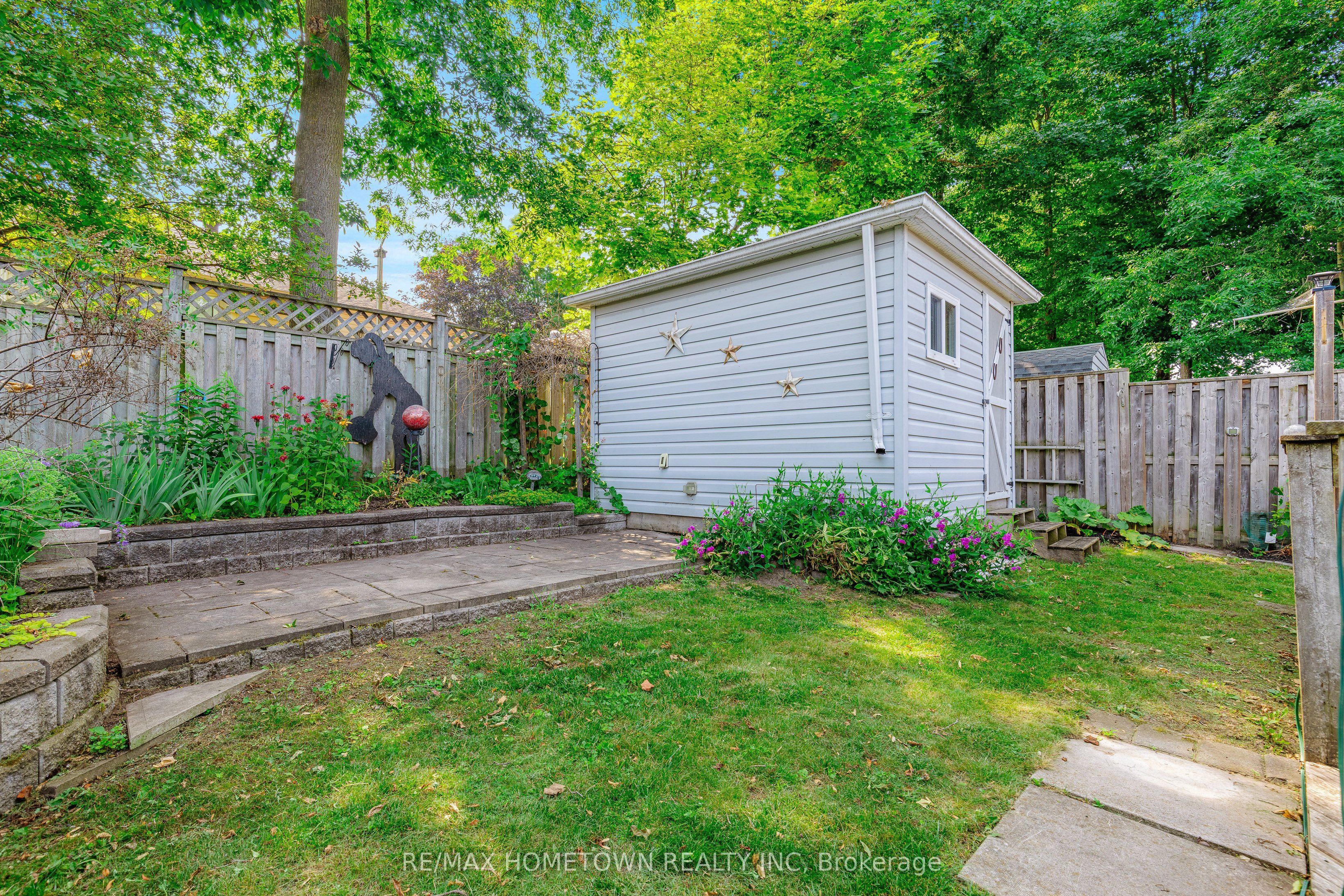 1048 Bridlewood Drive, Brockville, ON K6V 7E9 photo 5