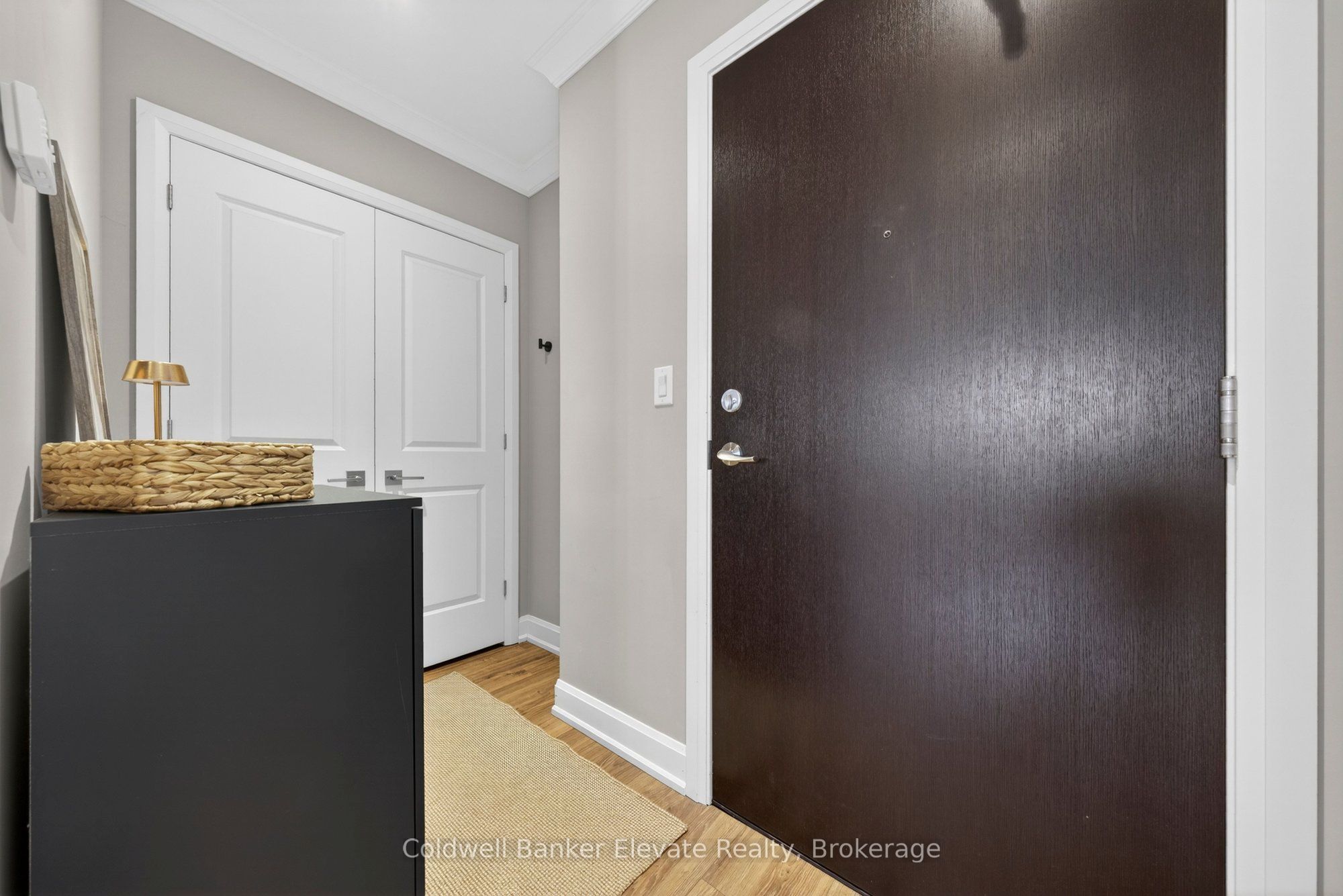 2 King Street W 205, Hamilton, ON L9H 6Z1 photo 3