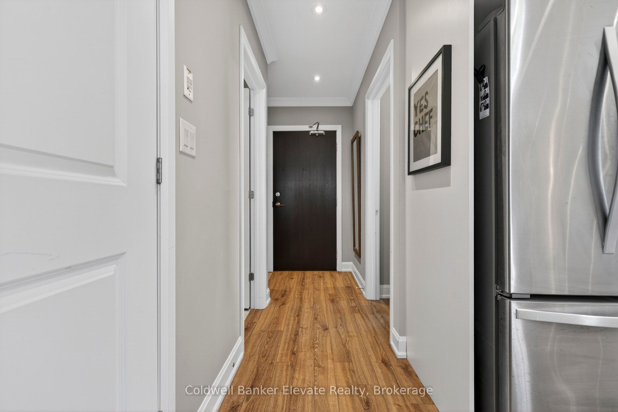 2 King Street W 205, Hamilton, ON L9H 6Z1 photo 4