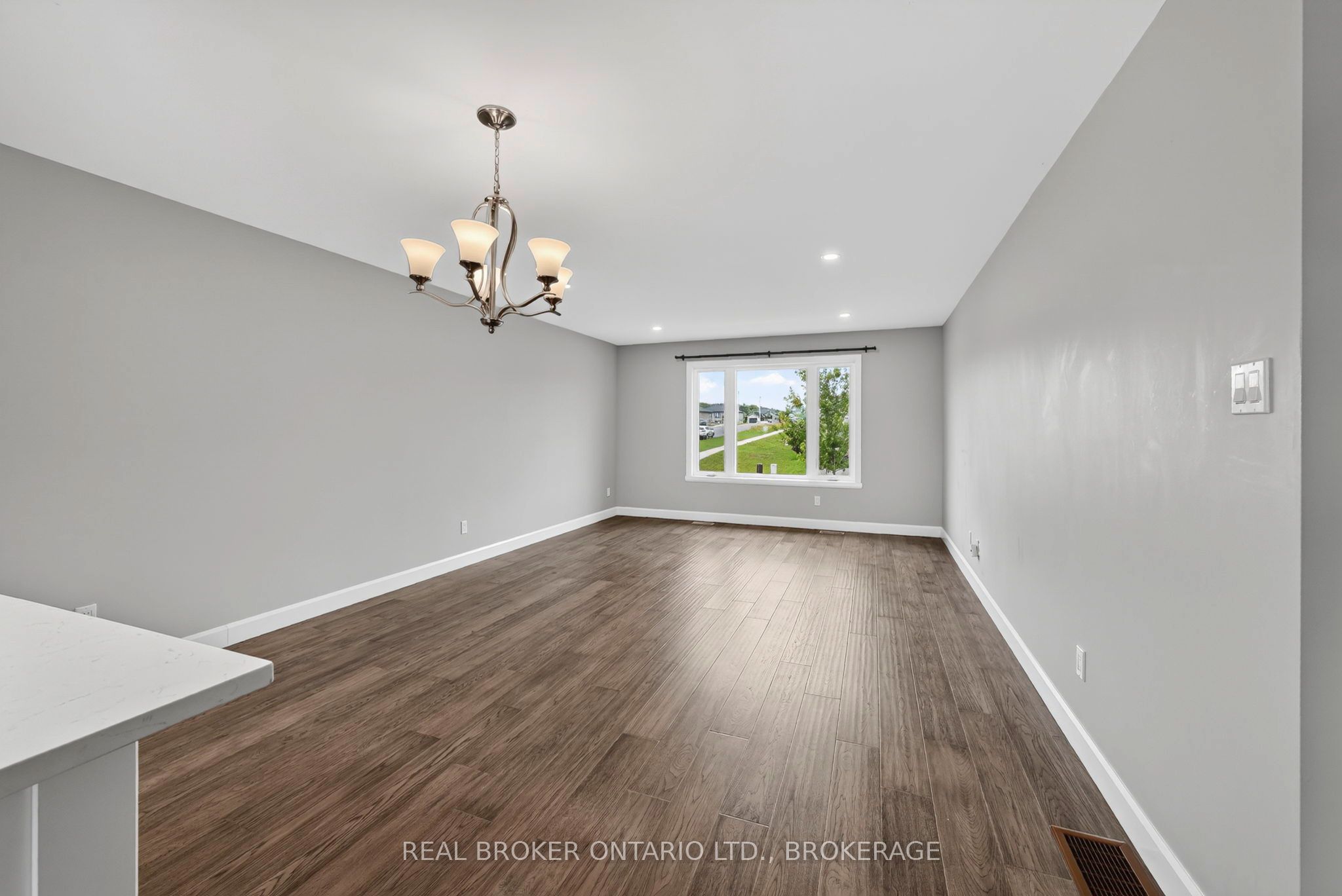 2199 Burke Avenue, Cornwall, ON K6H 0H5 photo 5