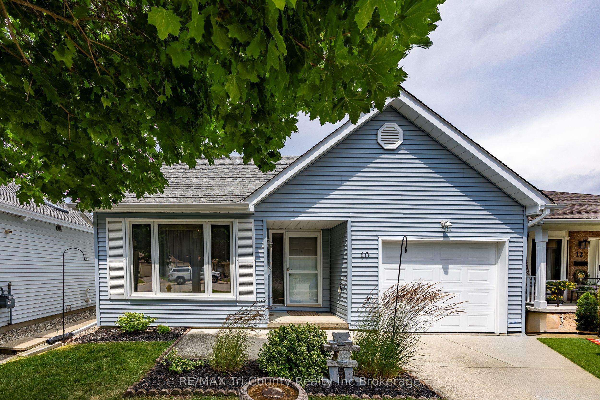 10 McDonald Court, Tillsonburg, ON N4G 5L8