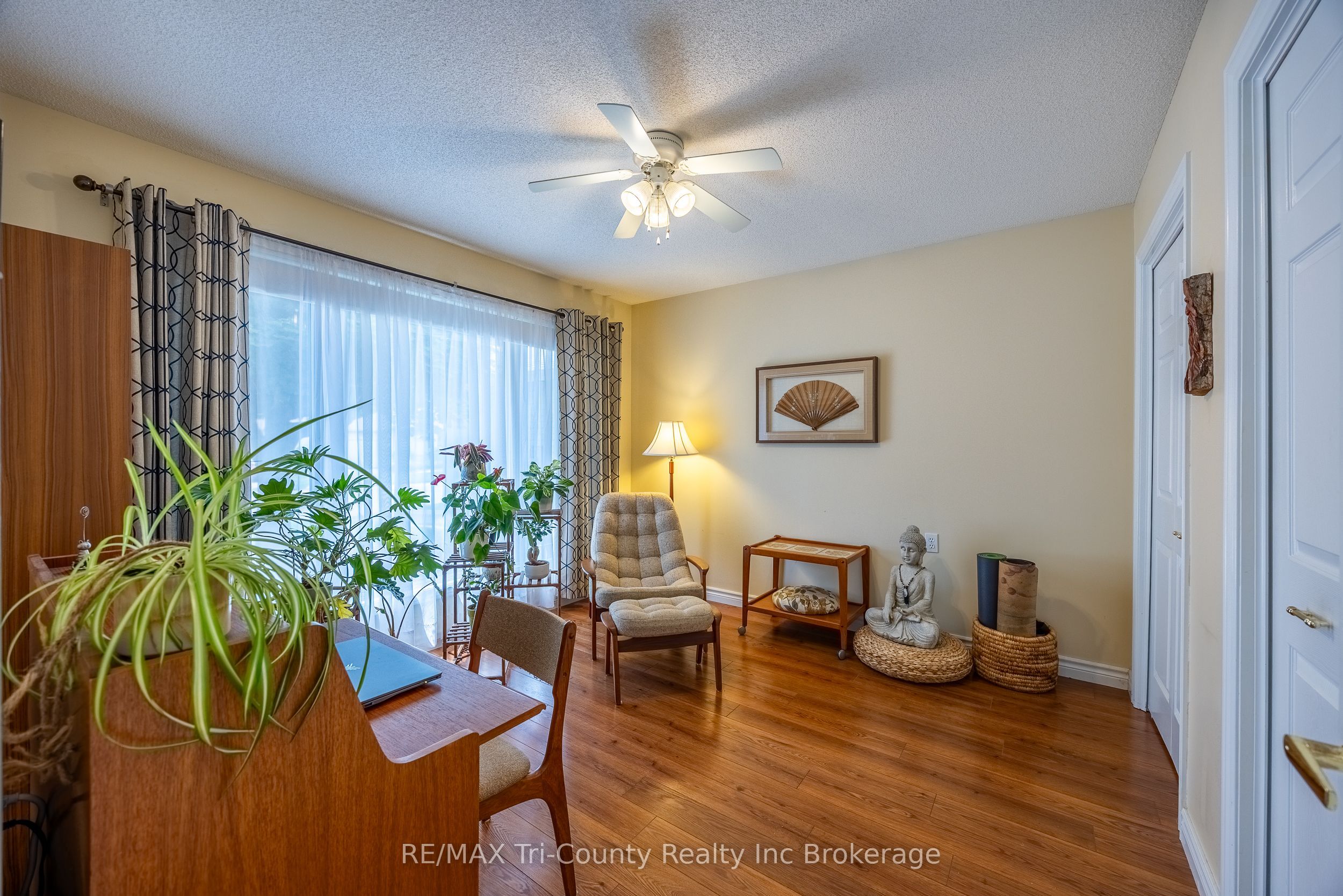 10 McDonald Court, Tillsonburg, ON N4G 5L8 photo 3