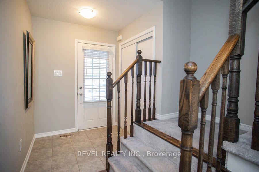 153 English Lane, Brantford, ON N3T 0J3 photo 3