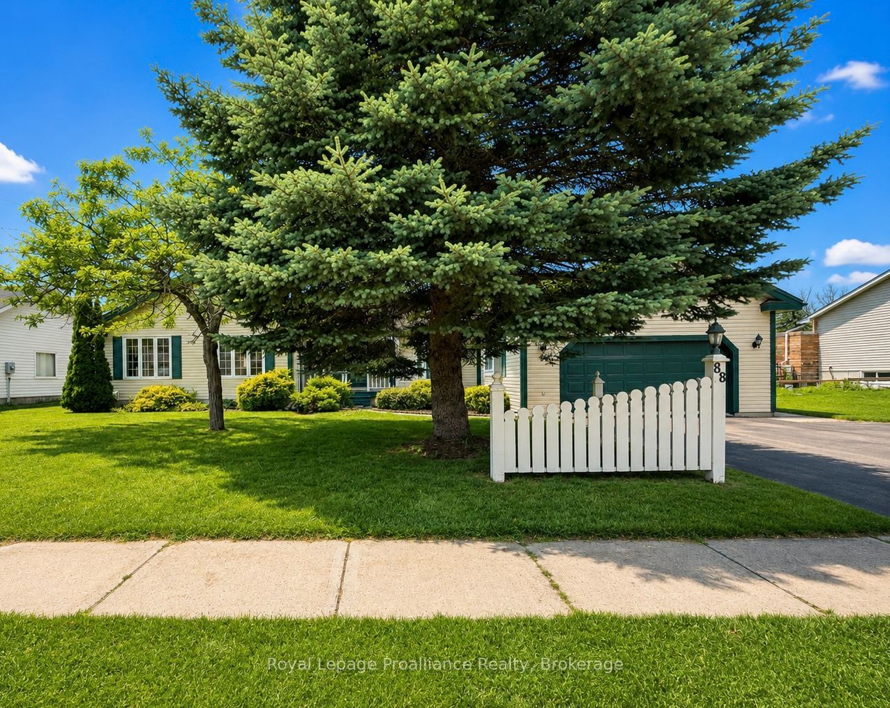 88 Westwind Crescent, Prince Edward County, ON K0K 3L0 photo 4