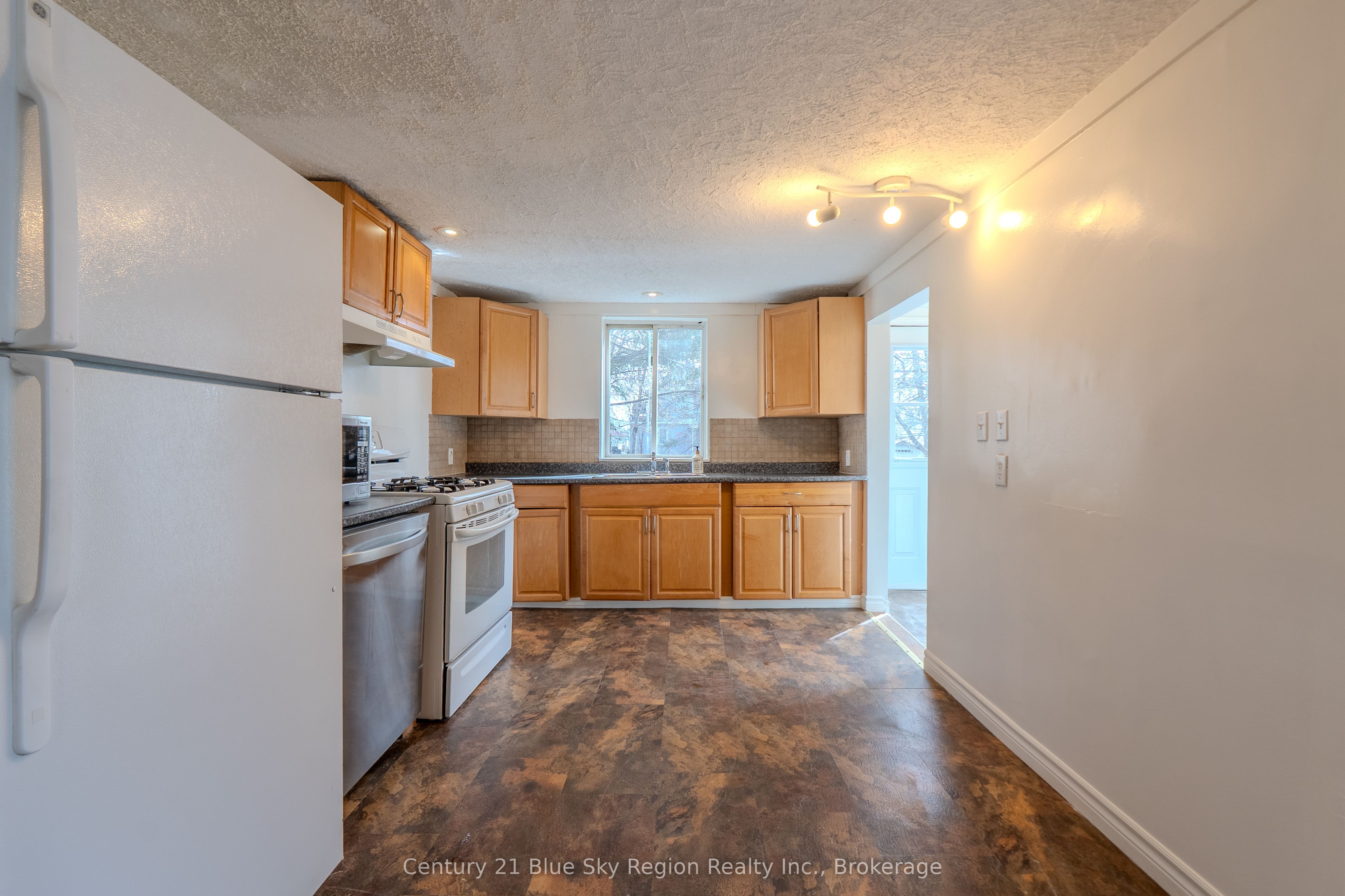 18 Pollard Avenue, North Bay, ON P1A 1Z5 photo 4