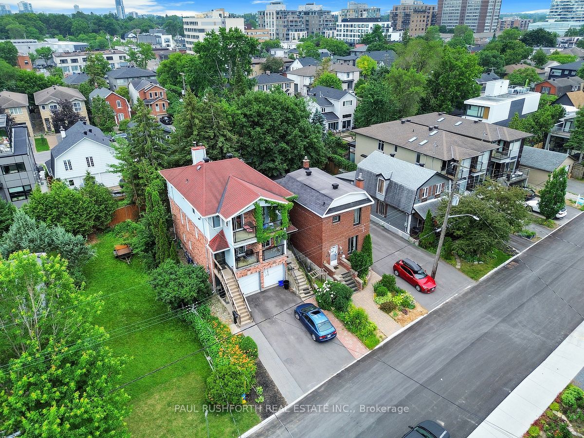 366 Wilmont Avenue, Carlingwood - Westboro and Area, ON K2A 0B1 photo 4