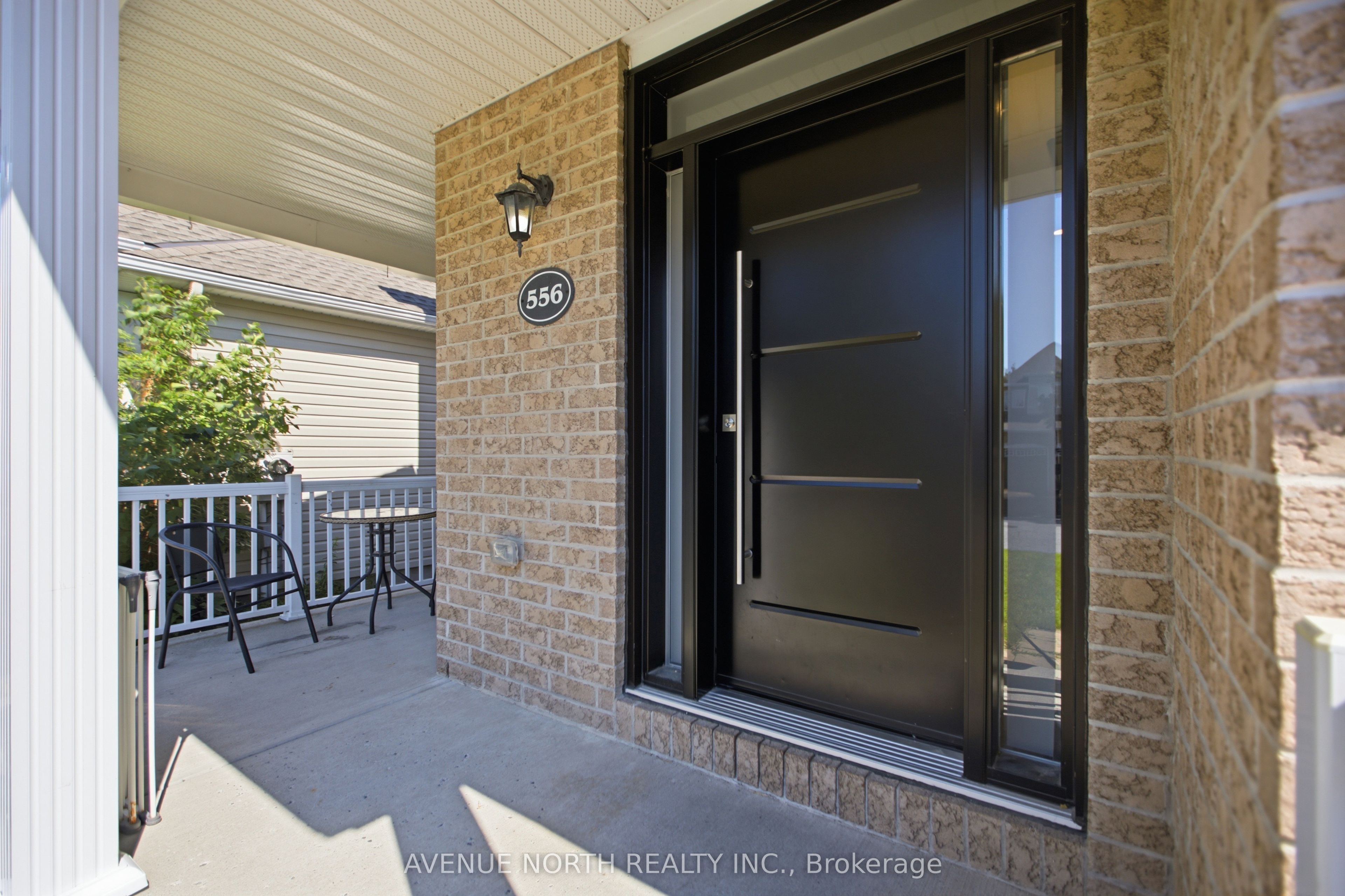 556 Mazari Crescent, Stittsville - Munster - Richmond, ON K2S 0A1 photo 4