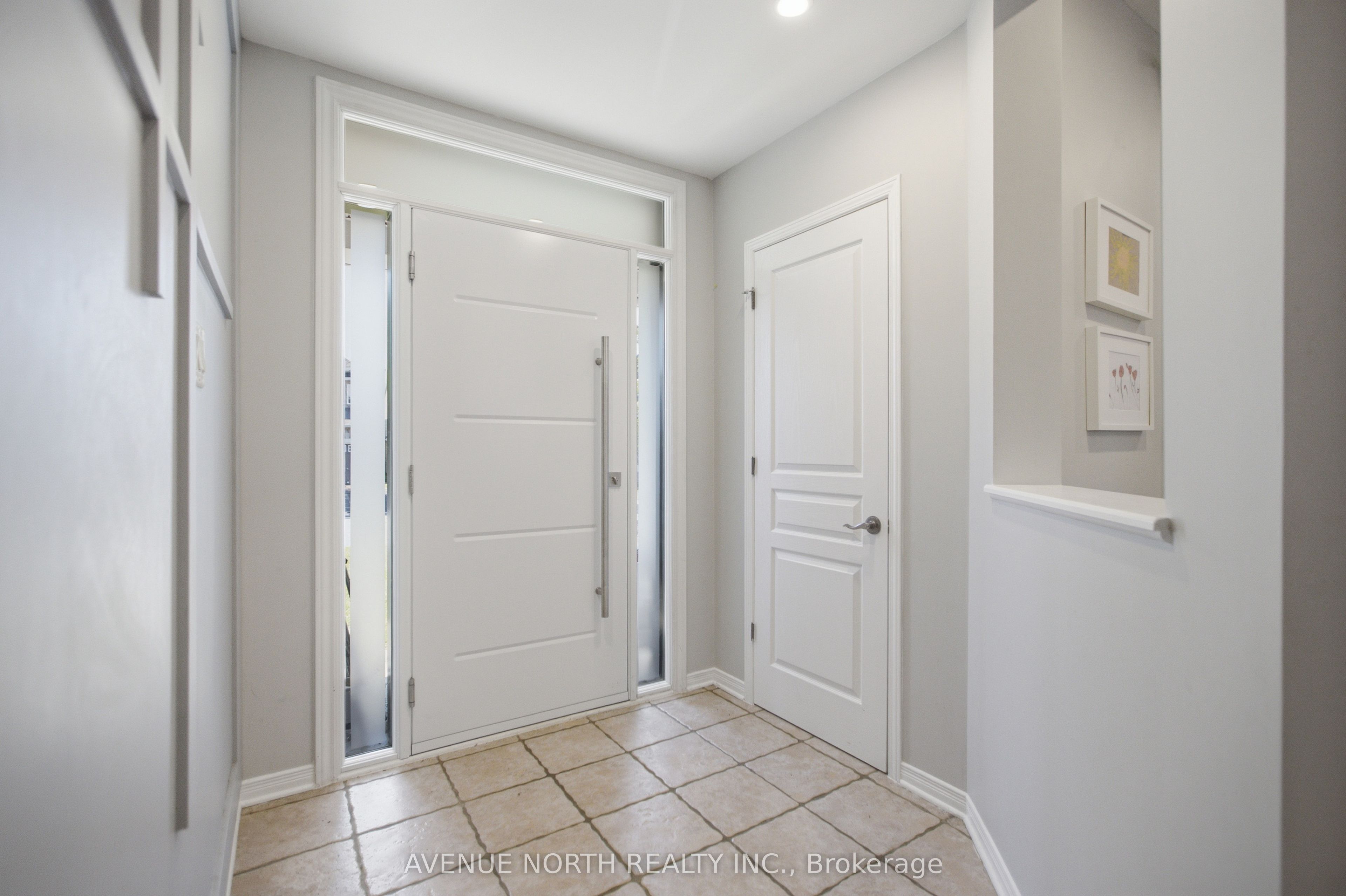 556 Mazari Crescent, Stittsville - Munster - Richmond, ON K2S 0A1 photo 5