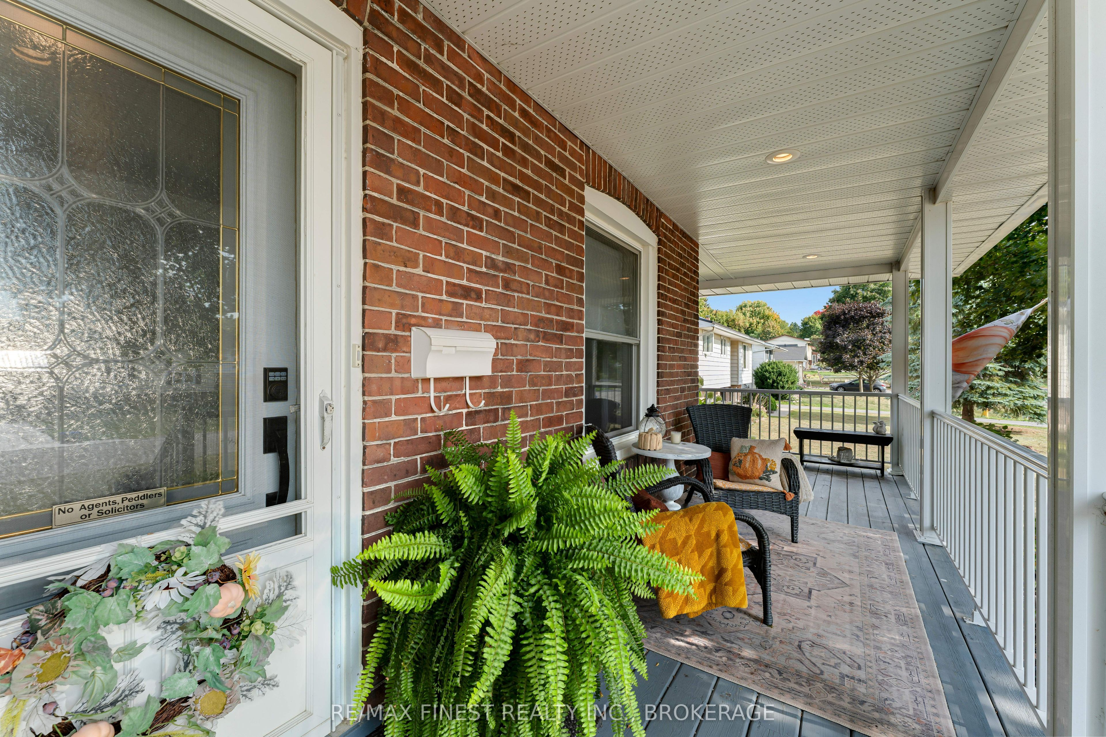 34 Alfred Street, Greater Napanee, ON K7R 3J1 photo 3