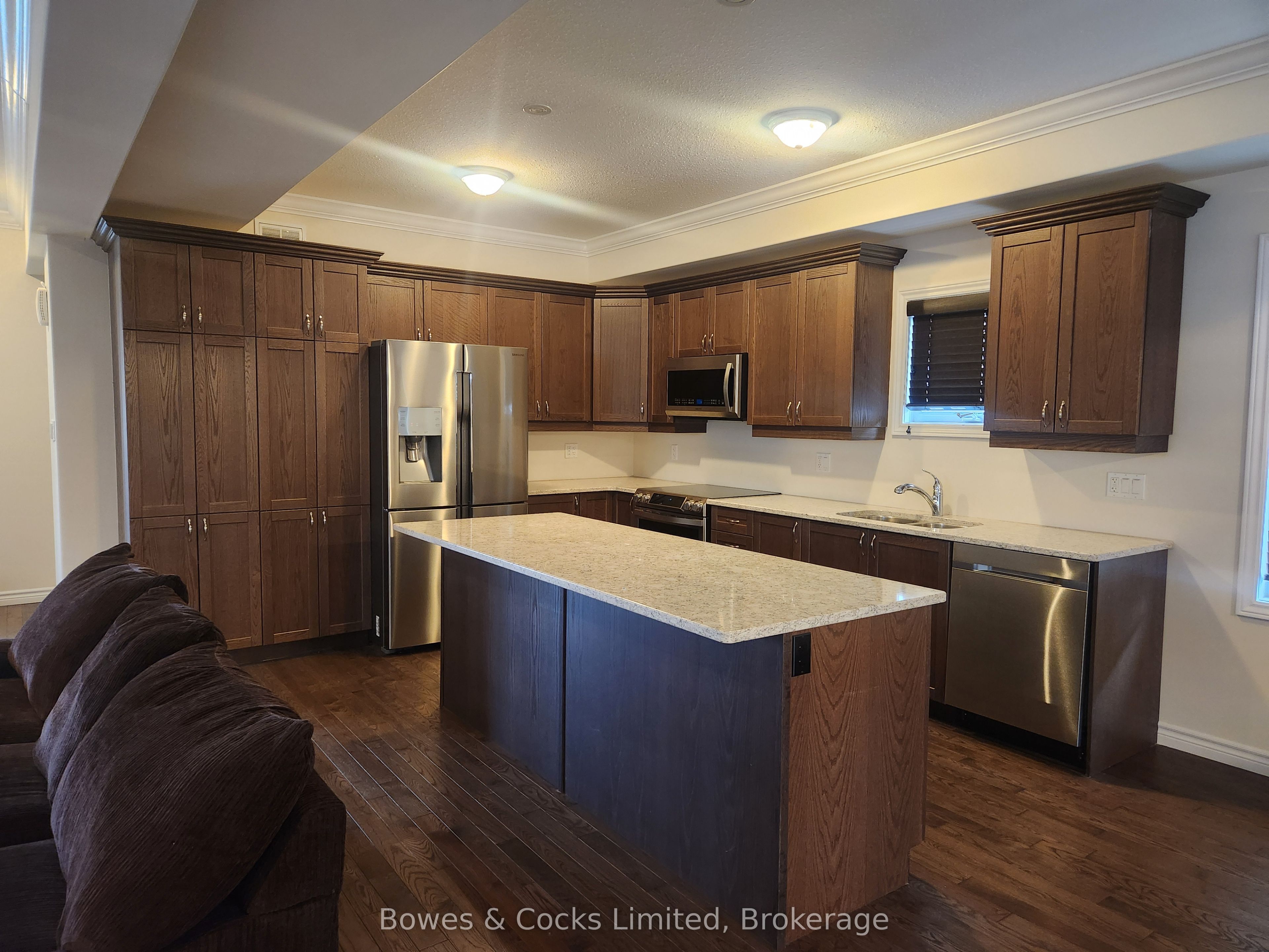 716 Sawmill Road, Peterborough, ON K9L 0G3 photo 3