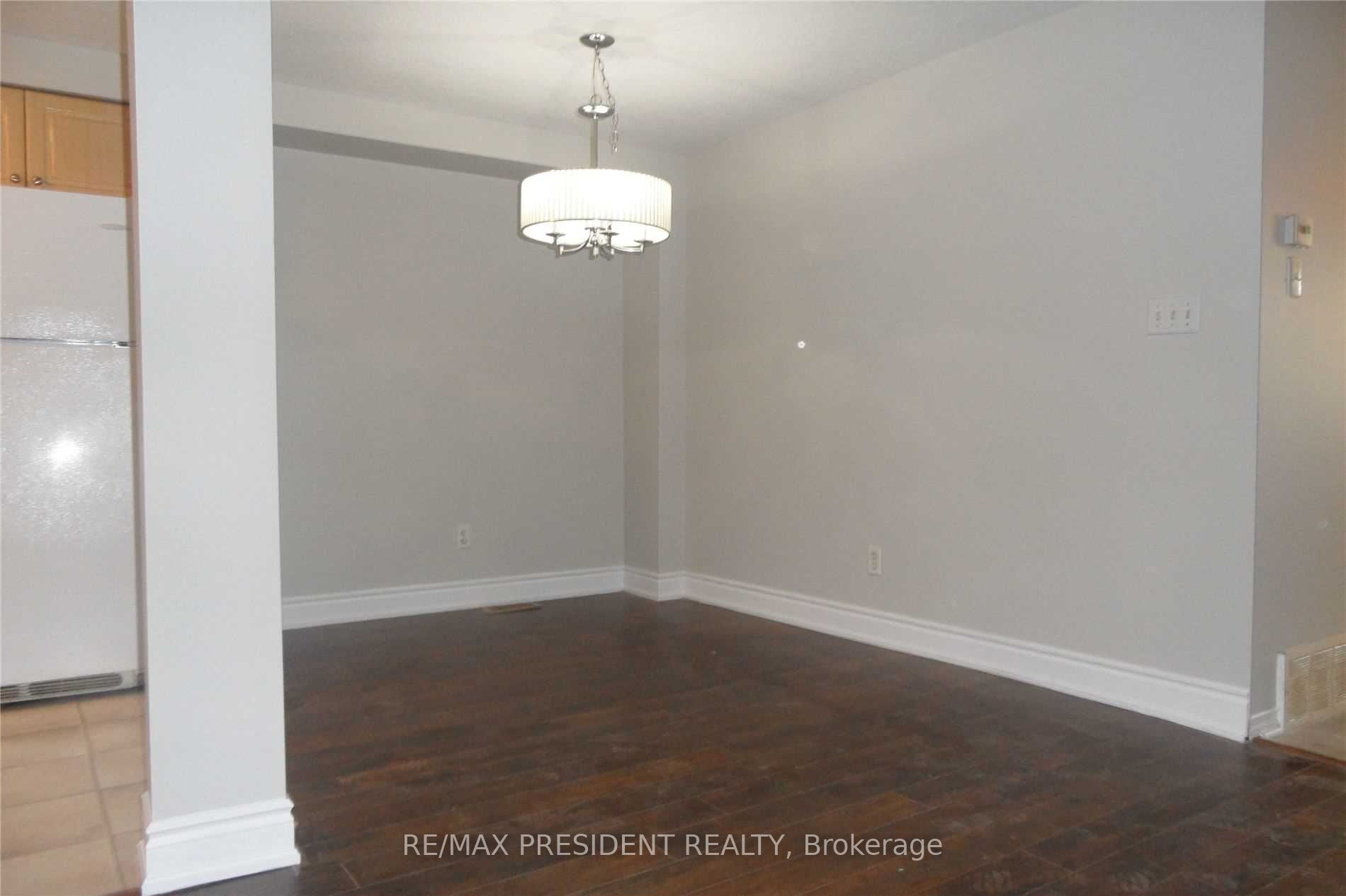 135 Activa Avenue, Kitchener, ON N2E 3T3 photo 5