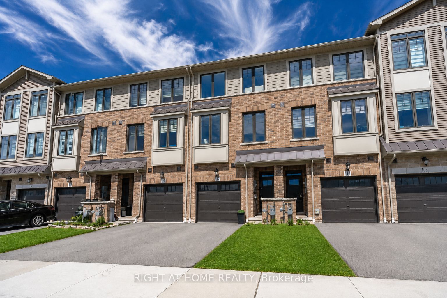 112 Hollywood Court, Cambridge, ON N1R 8K8 photo 2