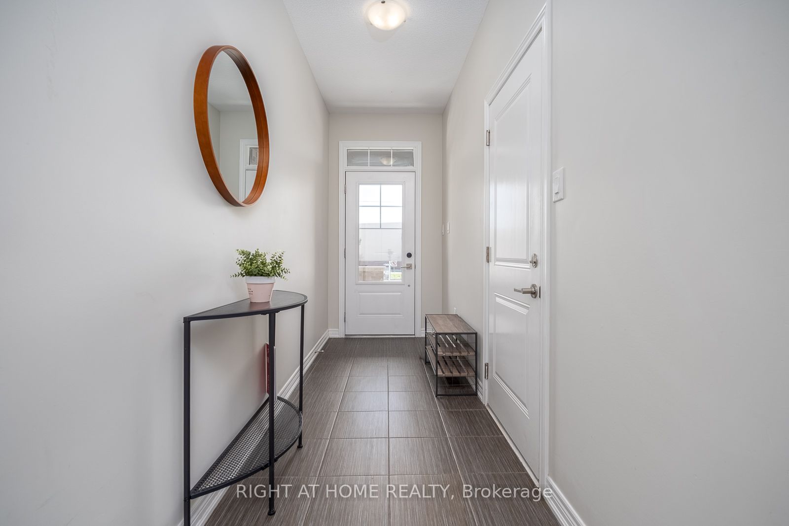 112 Hollywood Court, Cambridge, ON N1R 8K8 photo 4