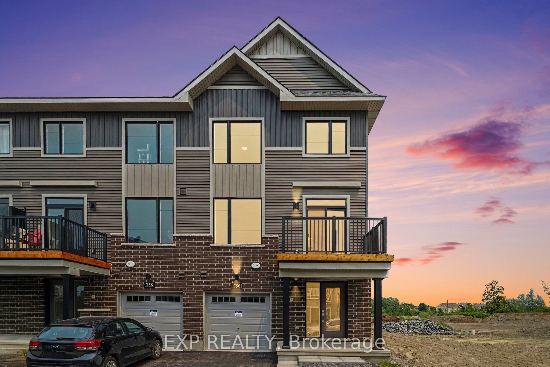 756 Tadpole Crescent, Barrhaven, ON K2J 6K4 photo 2
