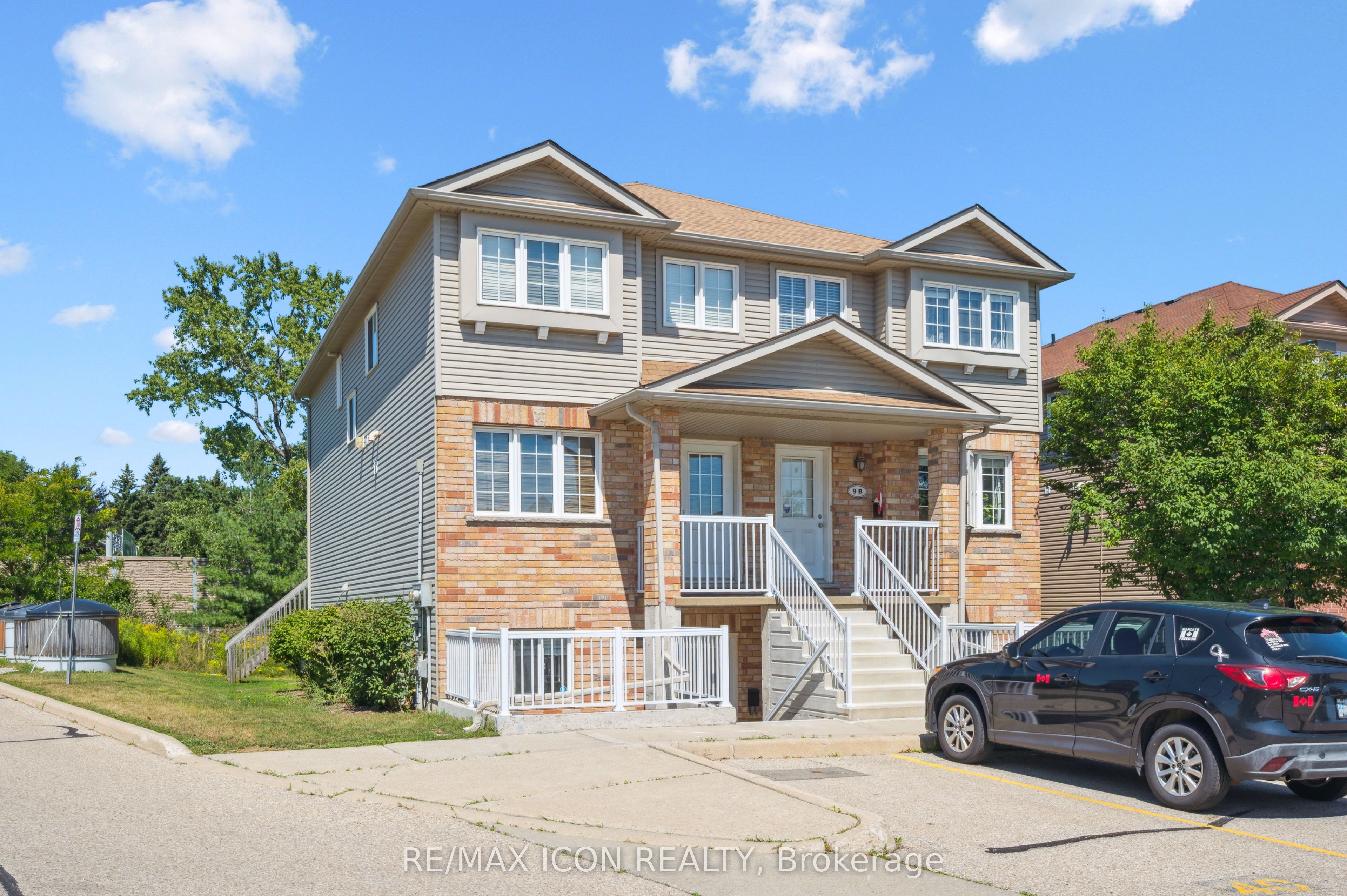 50 Howe Drive 9D, Kitchener, ON N2E 0A3 photo 2